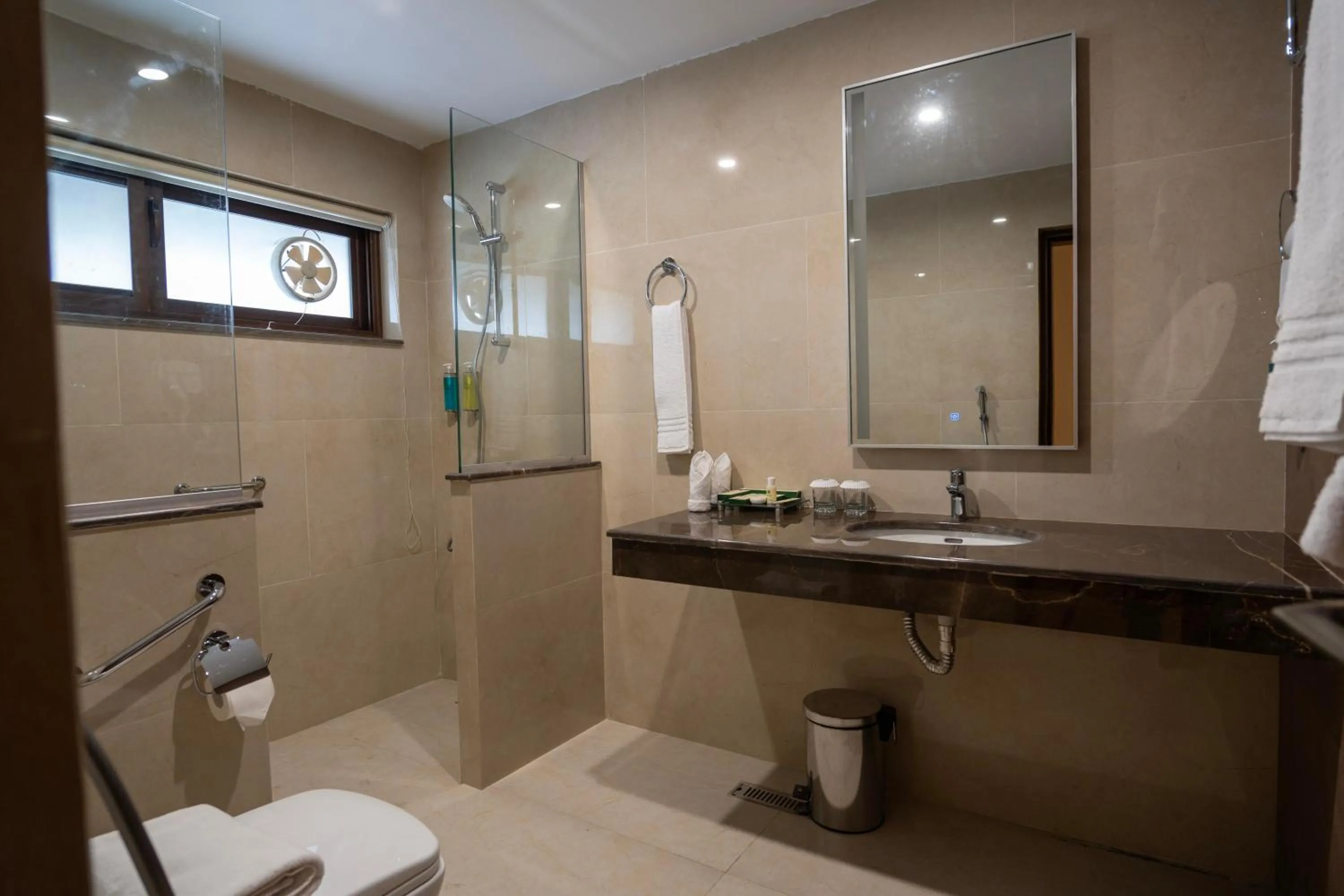 Bathroom in K2 Hotel by Green Pak Skardu