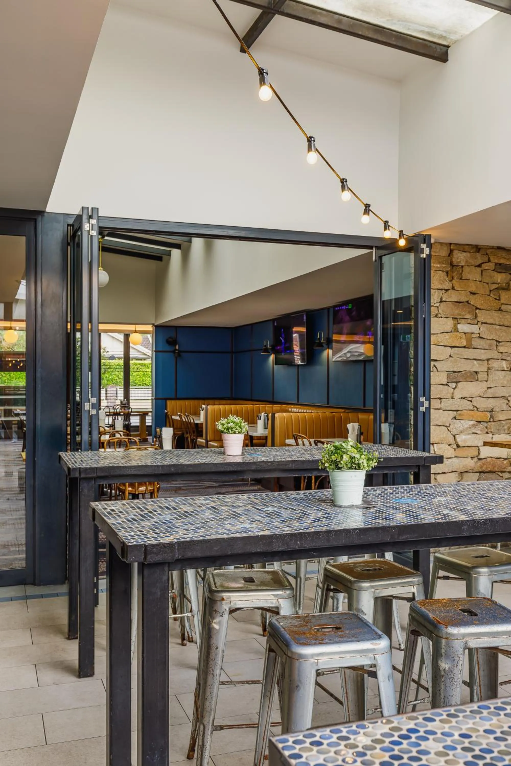 Patio in The Lakes Hotel, Rosebery