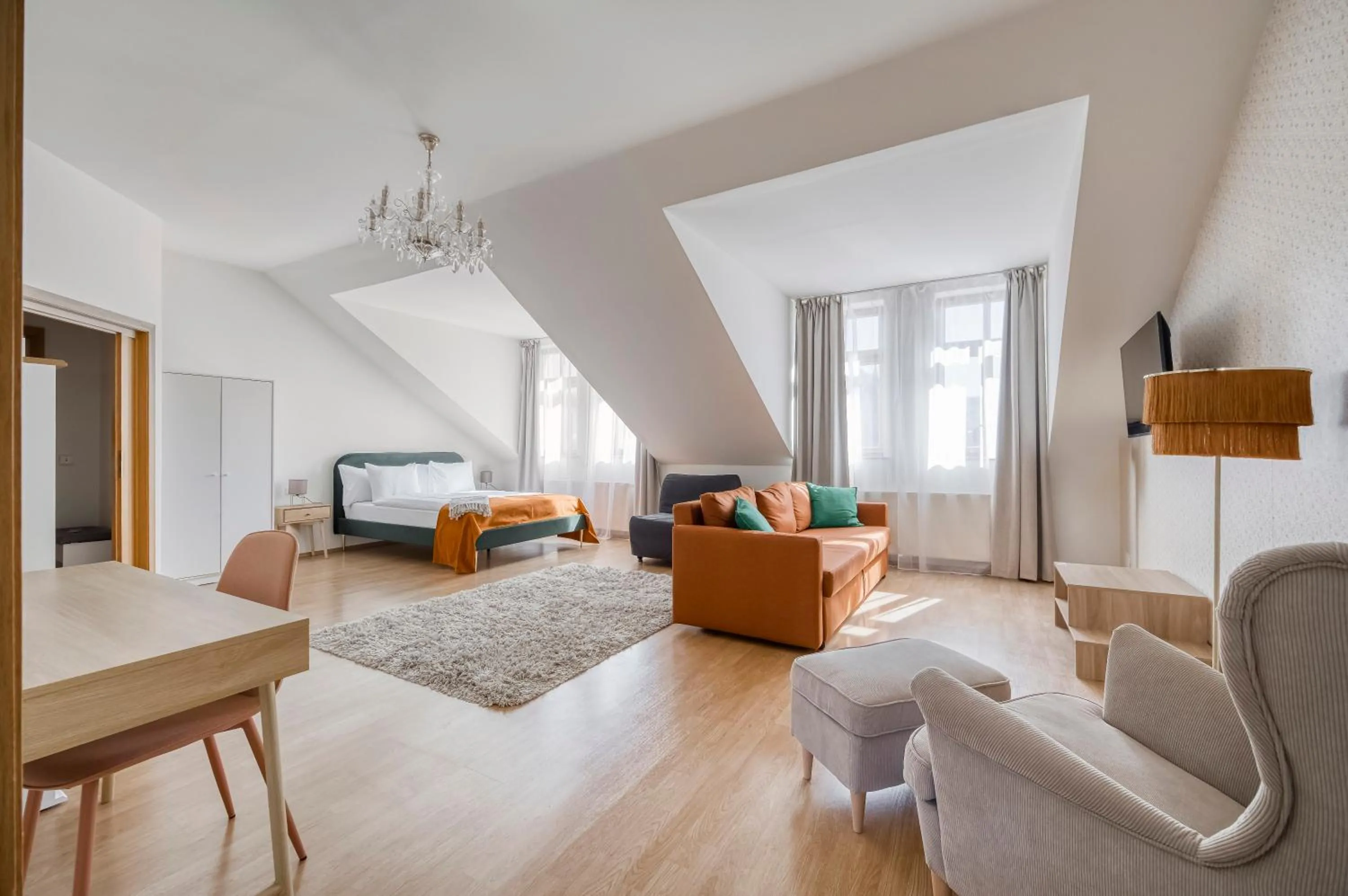 Photo of the whole room in Anmut by Revelton