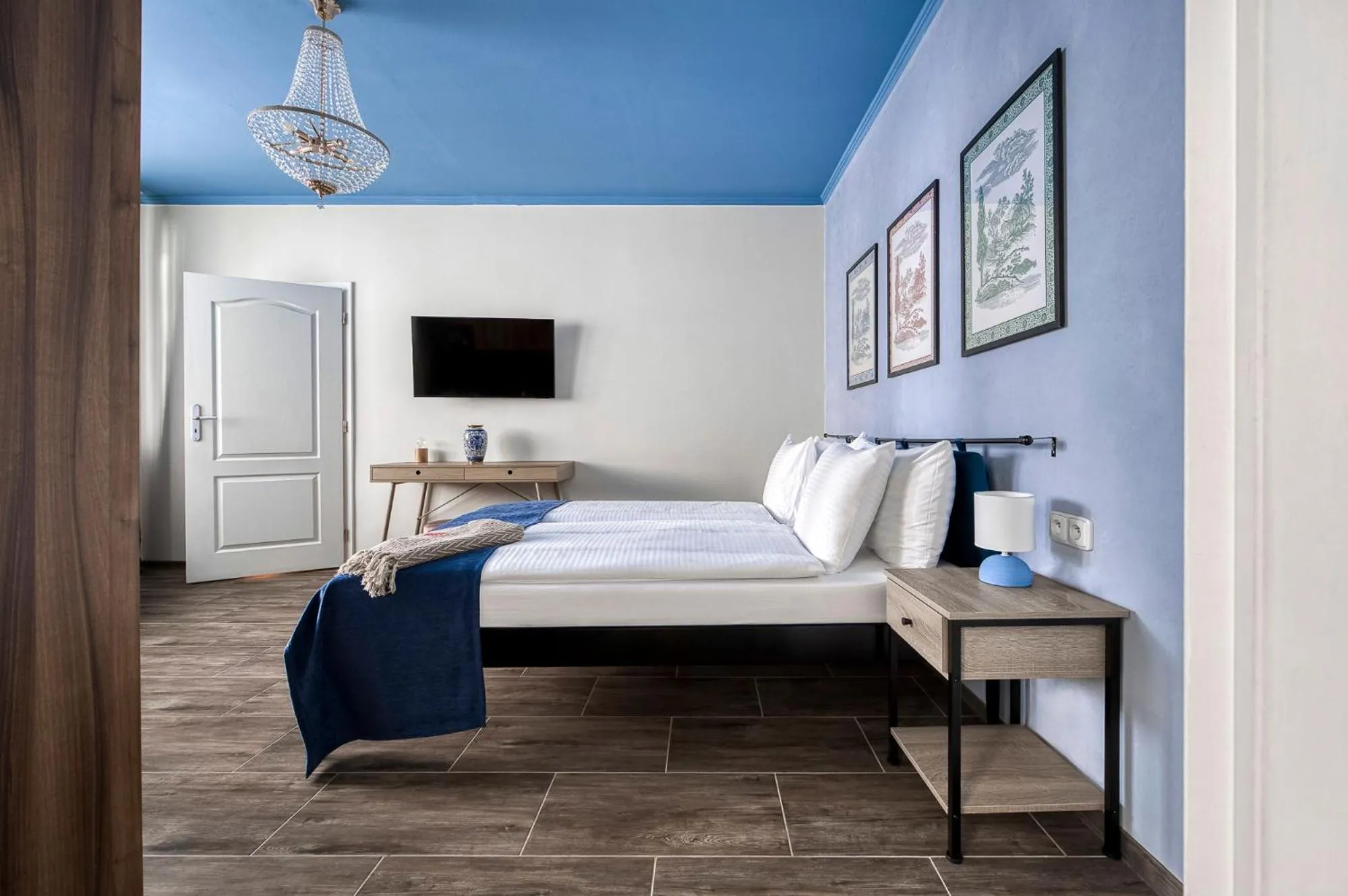 Bed in Anmut by Revelton