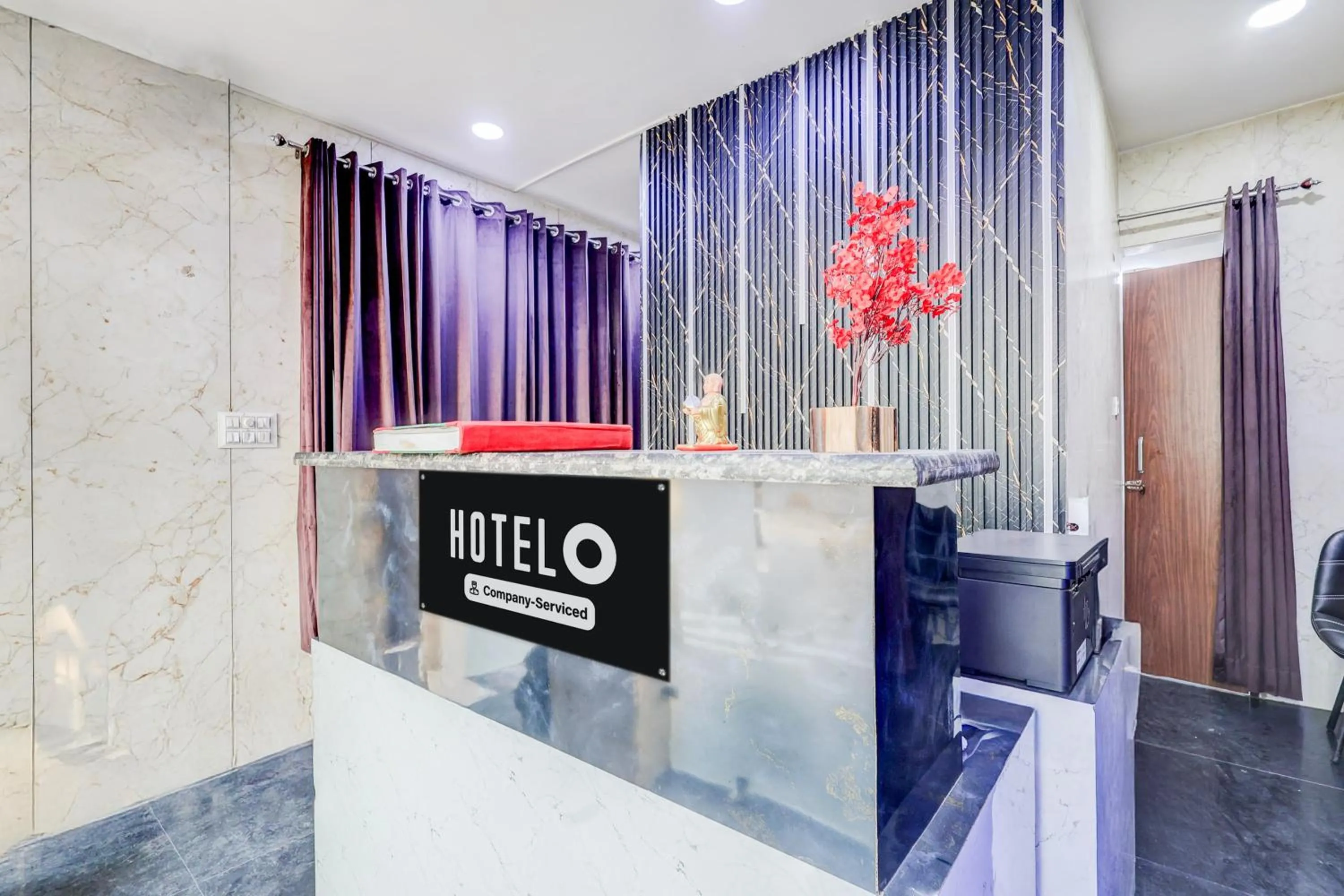 Lobby or reception in Super Hotel O Sector 25 Near Iskcon Temple Formerly Hotel Amazing House