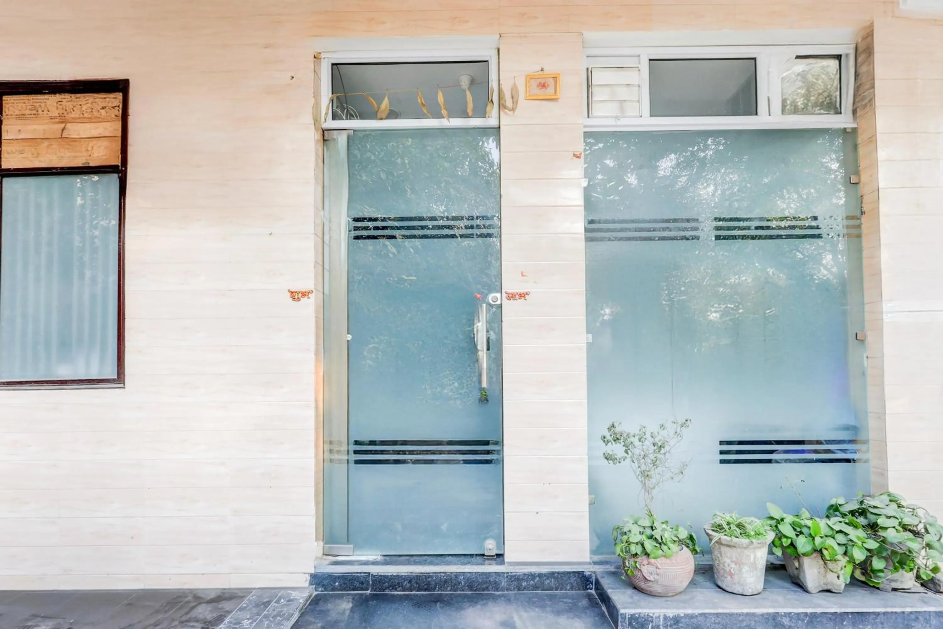 Facade/entrance in Super Hotel O Sector 25 Near Iskcon Temple Formerly Hotel Amazing House