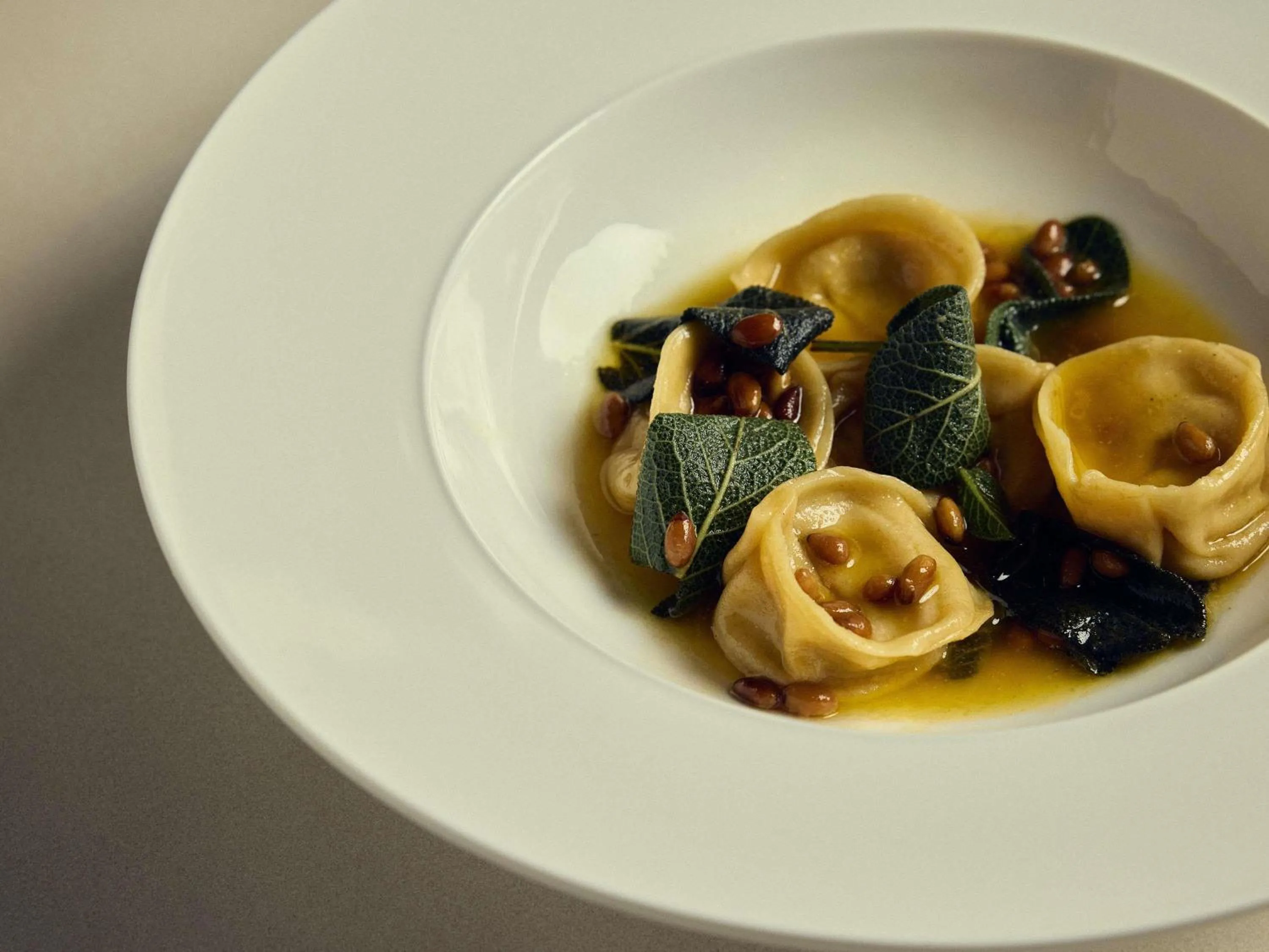 Restaurant/places to eat in Mondrian Gold Coast