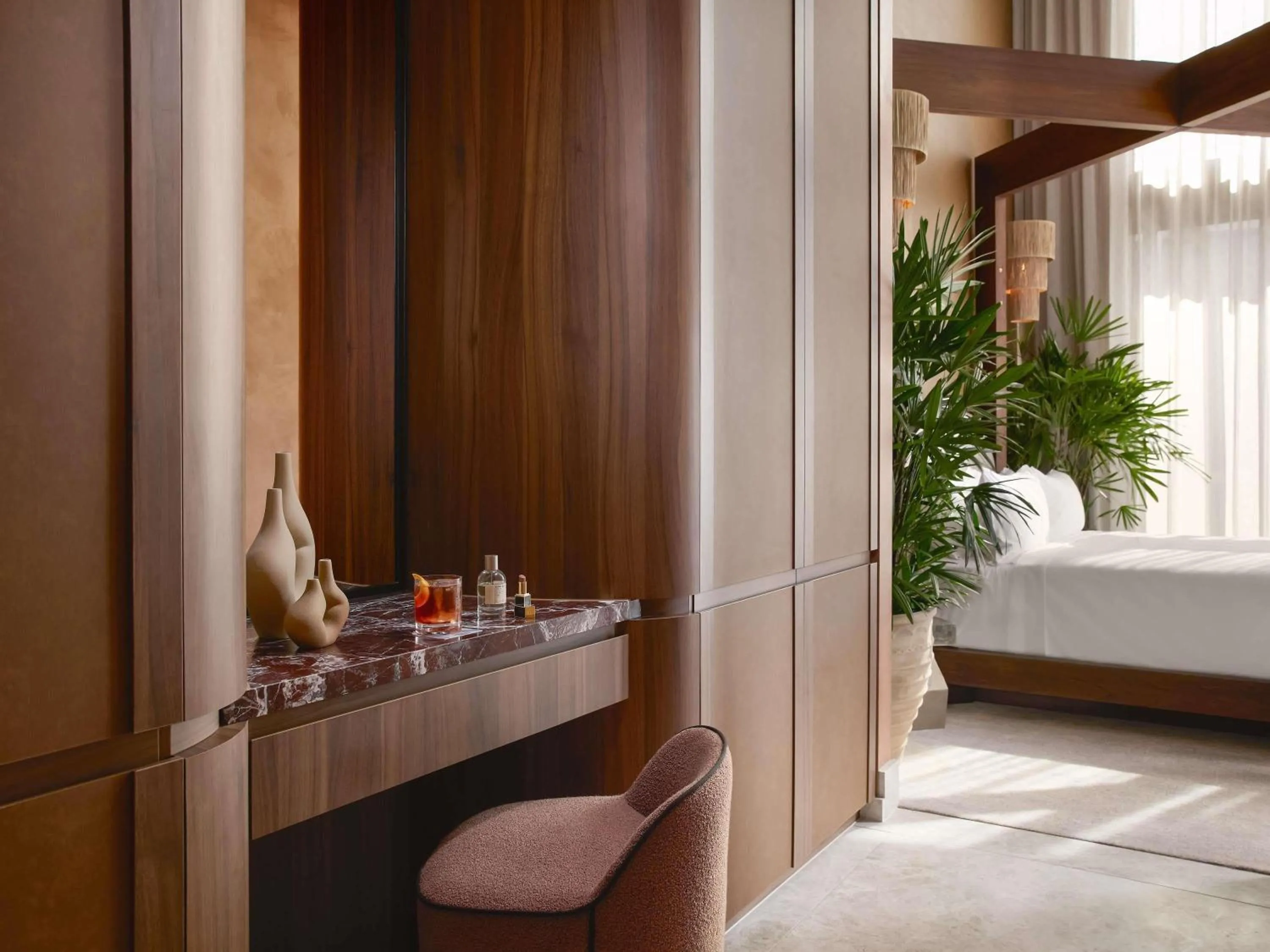 Bedroom, Bed in Mondrian Gold Coast