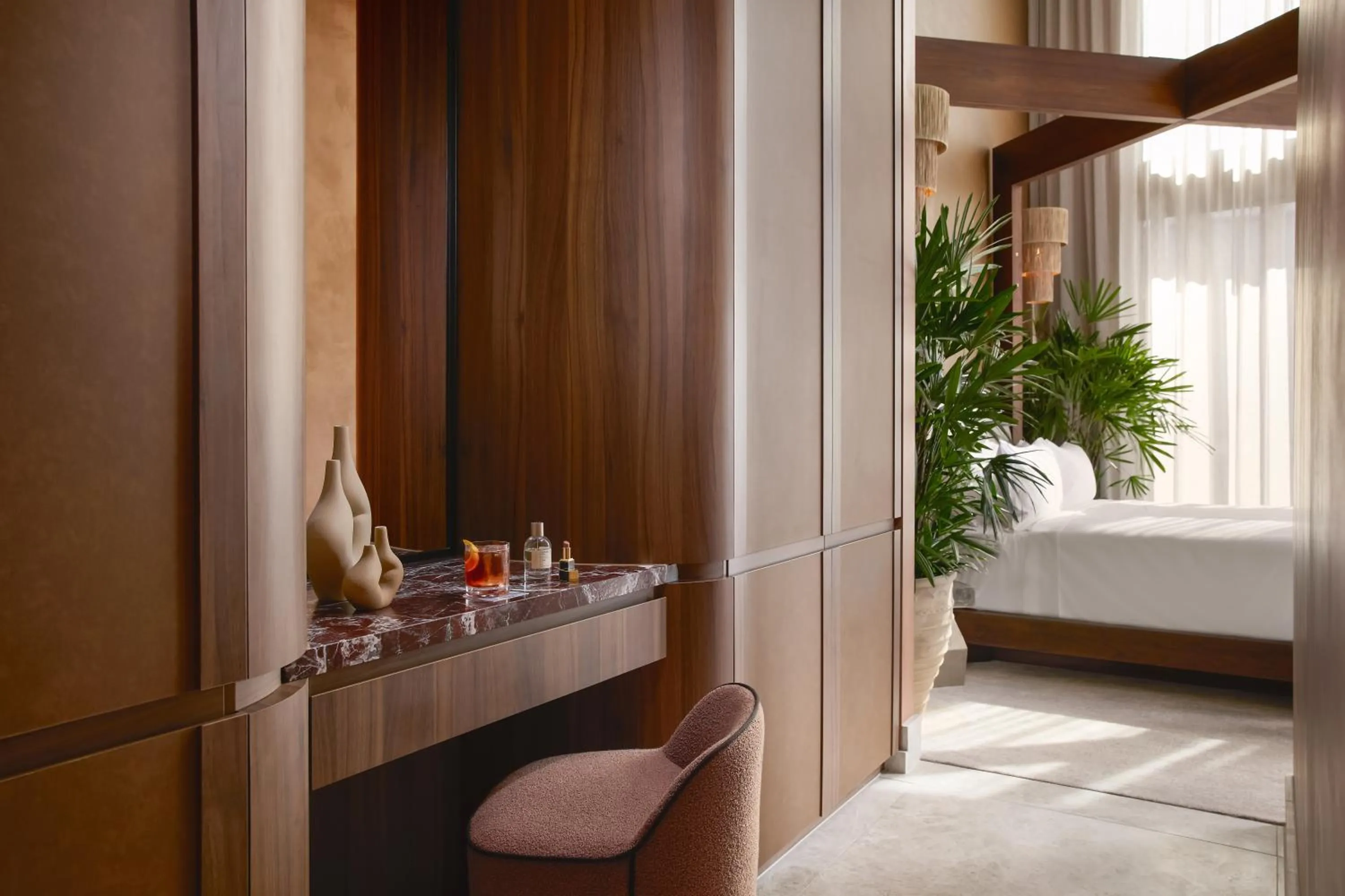 Bedroom, Bed in Mondrian Gold Coast