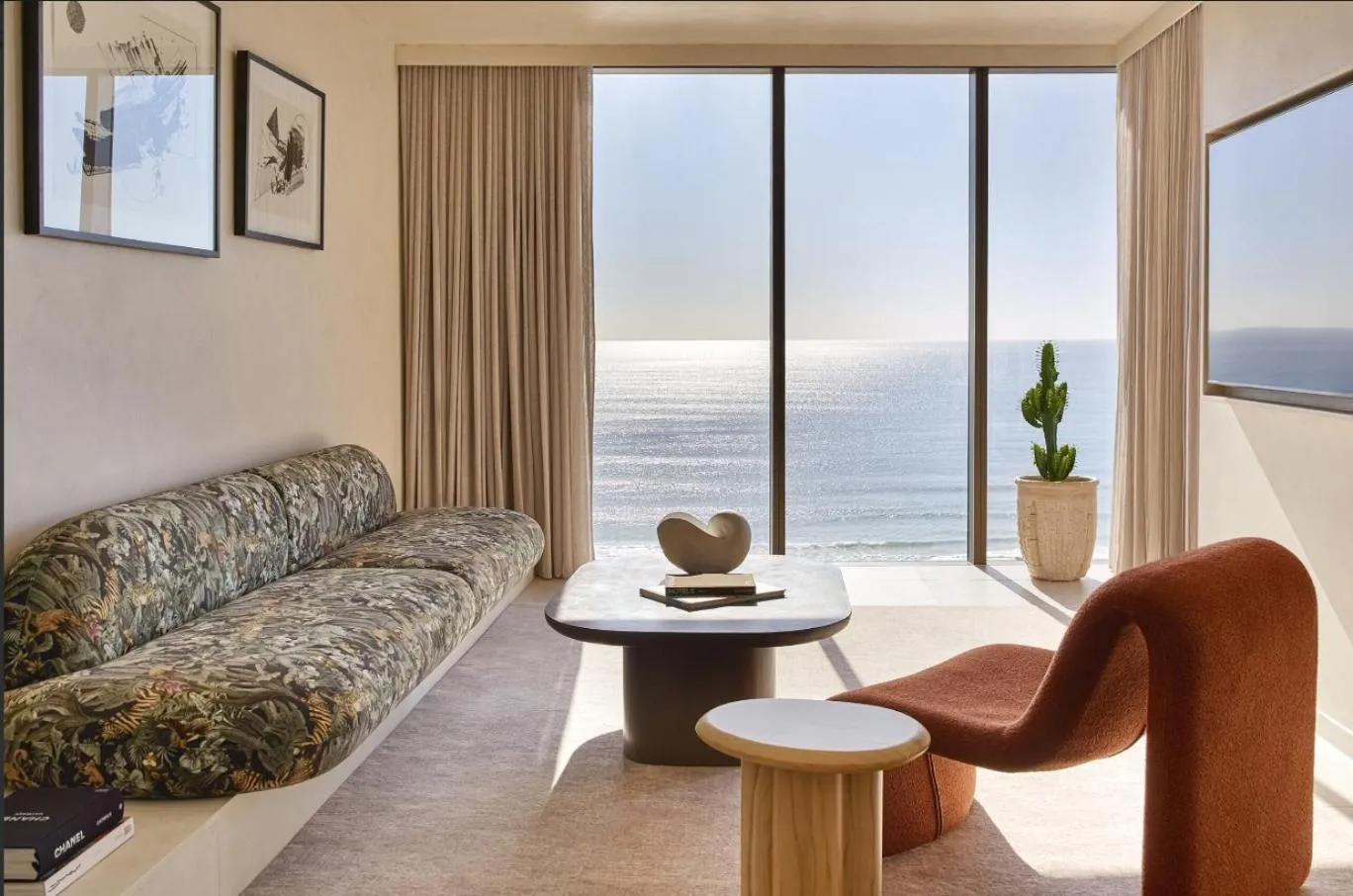 Seating area in Mondrian Gold Coast