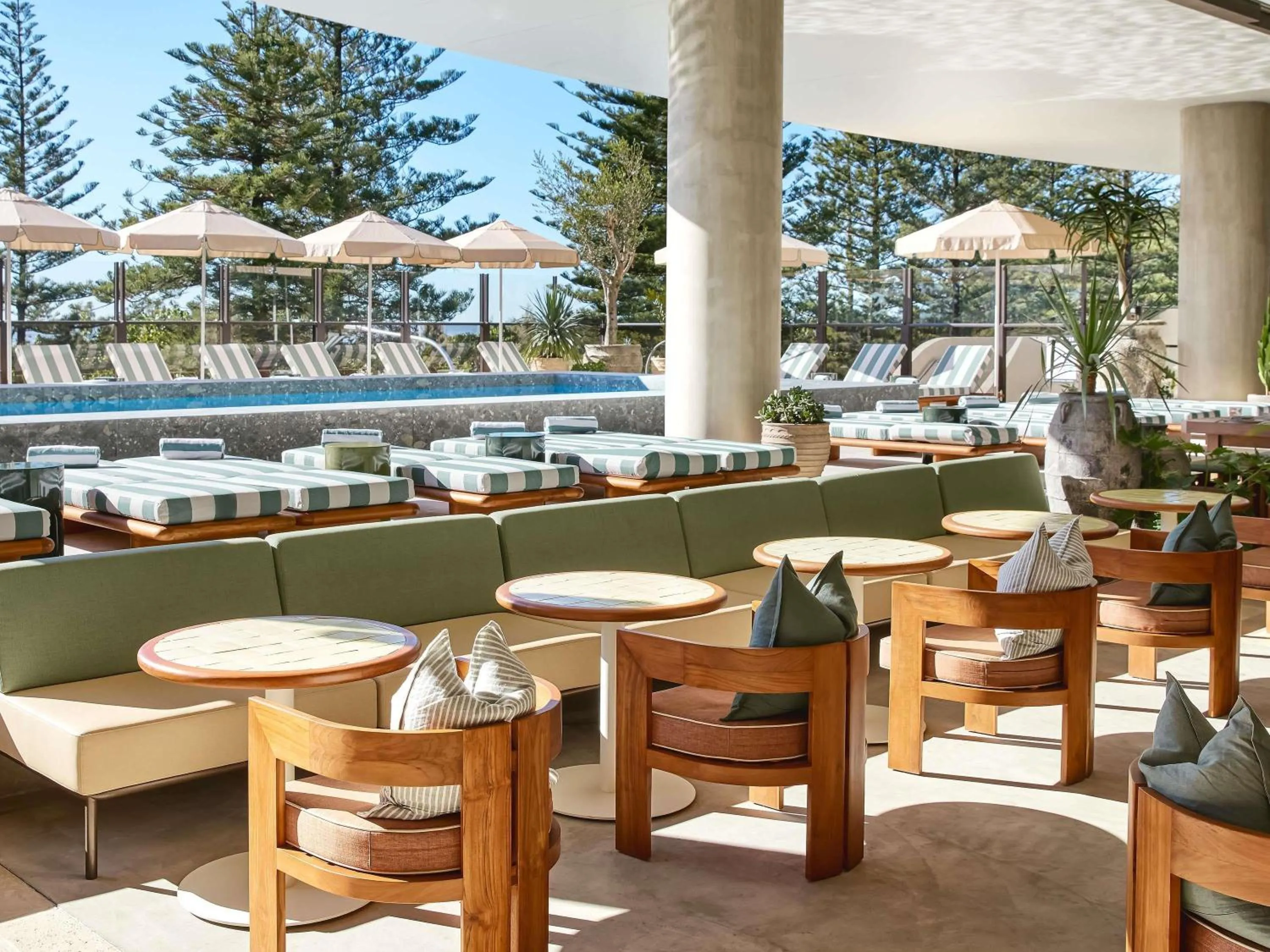 Lounge or bar in Mondrian Gold Coast