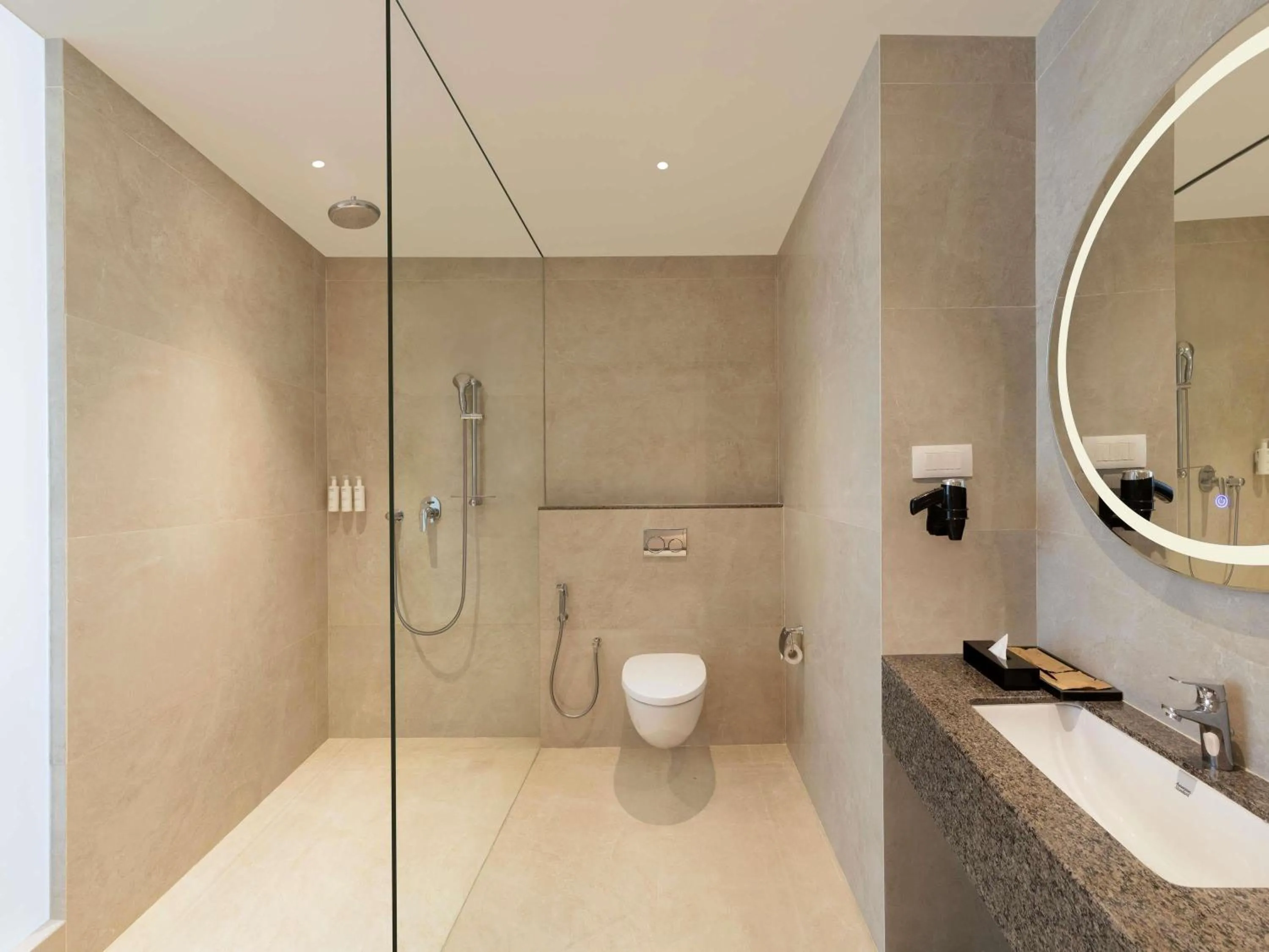 Bedroom in Mercure Lucknow Gomti Nagar