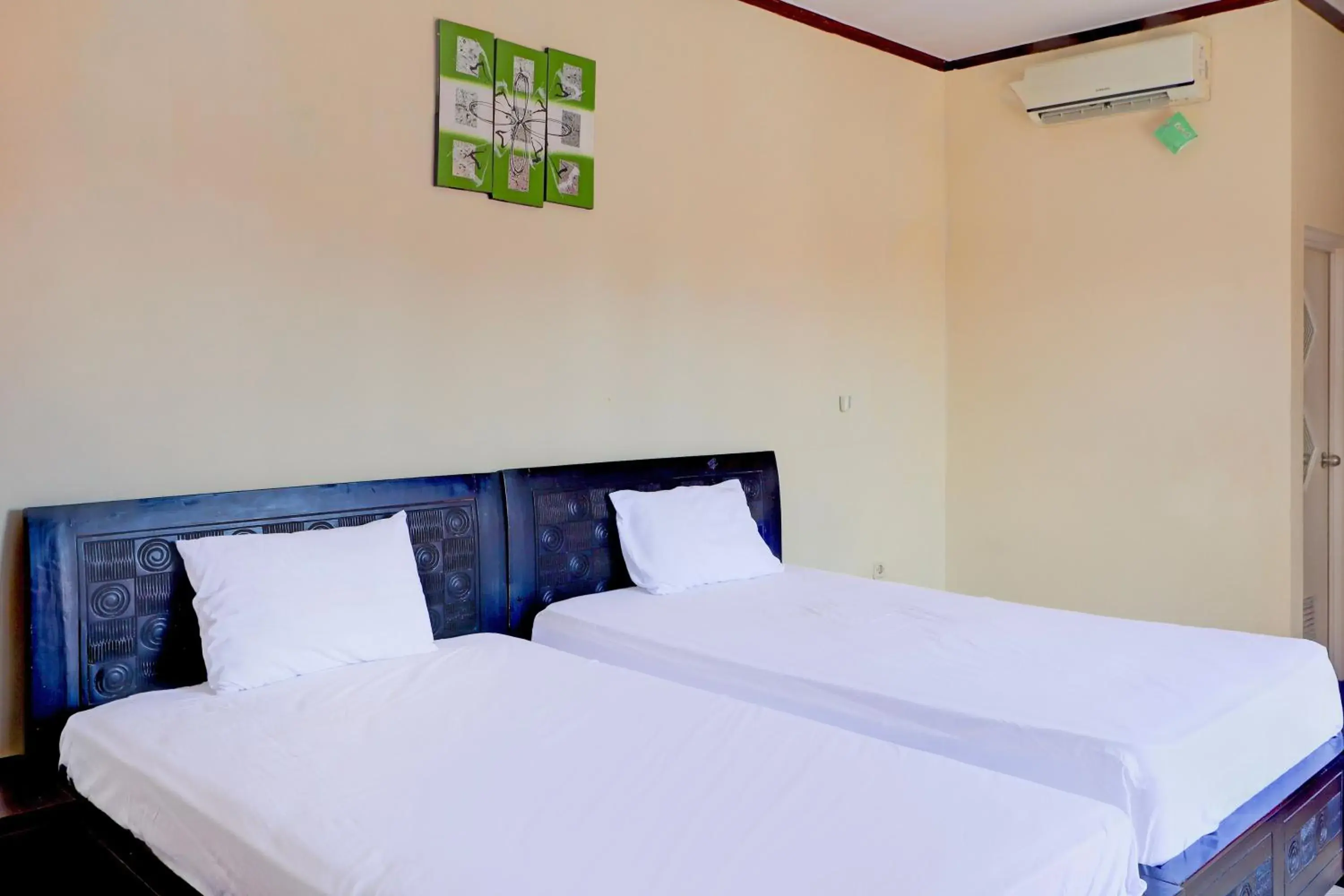 Economy Twin Room in Collection O Near Bali Royal Hospital Renon Formerly JC Boutique Hotel Economy Twin Room in Collection O Near Bali Royal Hospital Renon Formerly JC Boutique Hotel