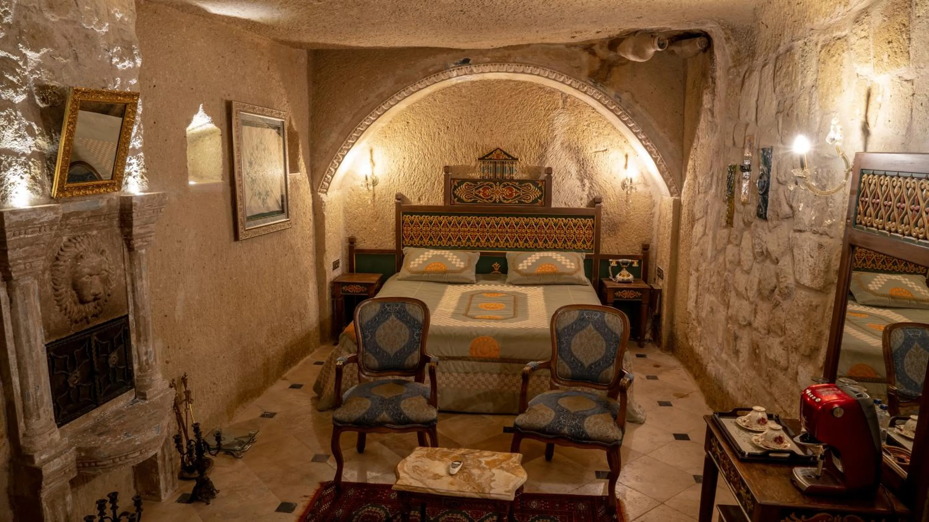 Photo of the whole room in Elika Cave Suites & Spa