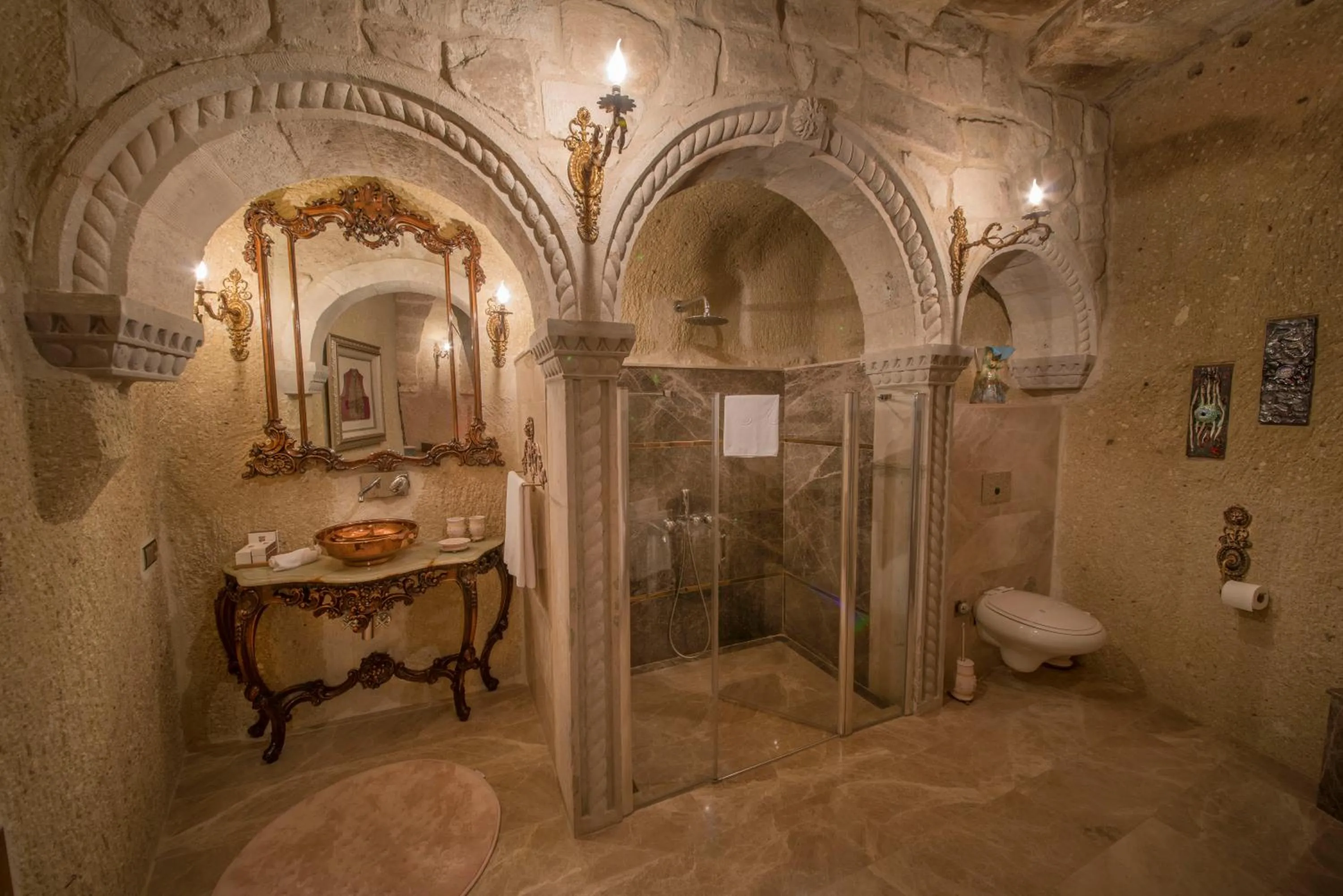 Bathroom in Elika Cave Suites & Spa