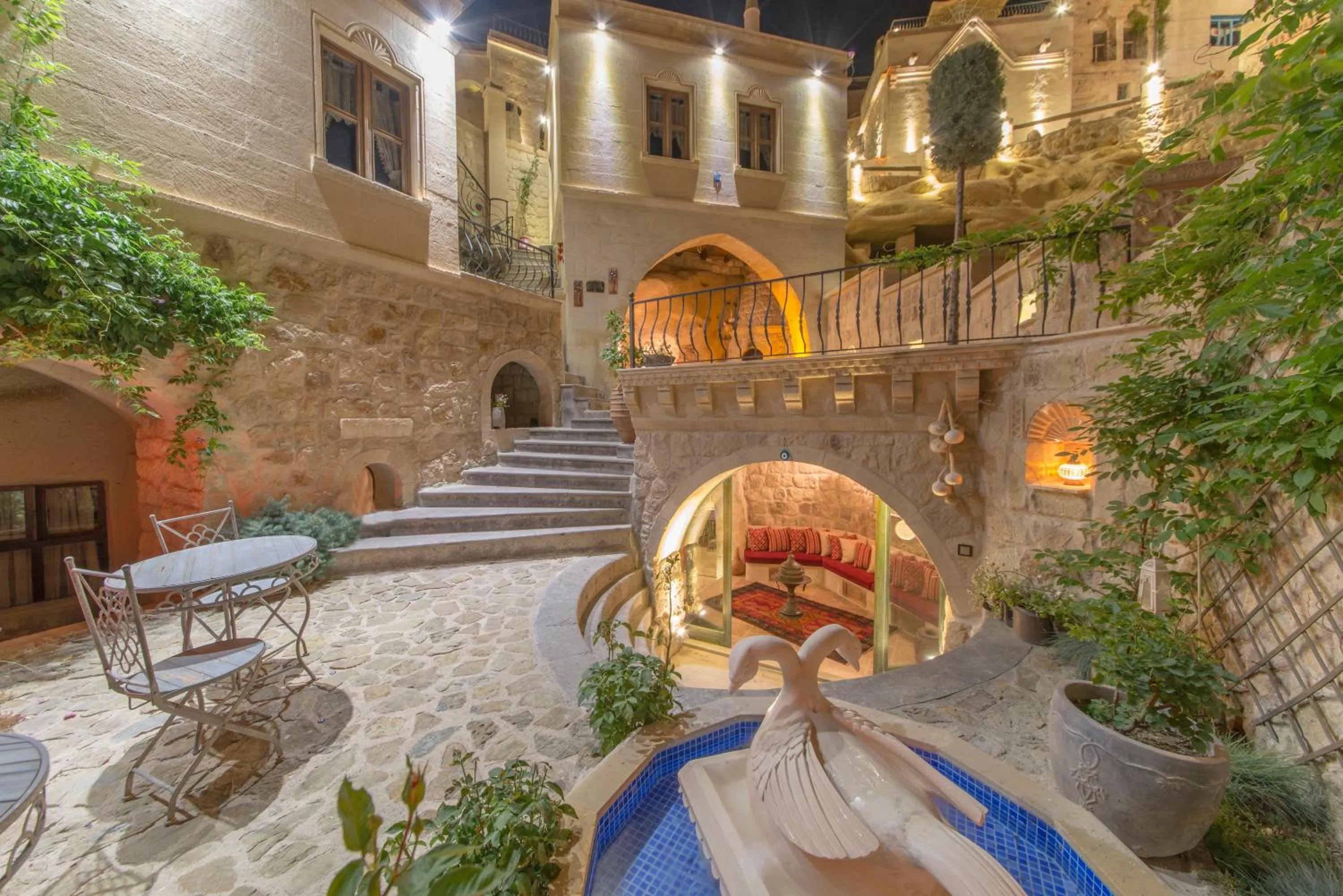 Garden in Elika Cave Suites & Spa