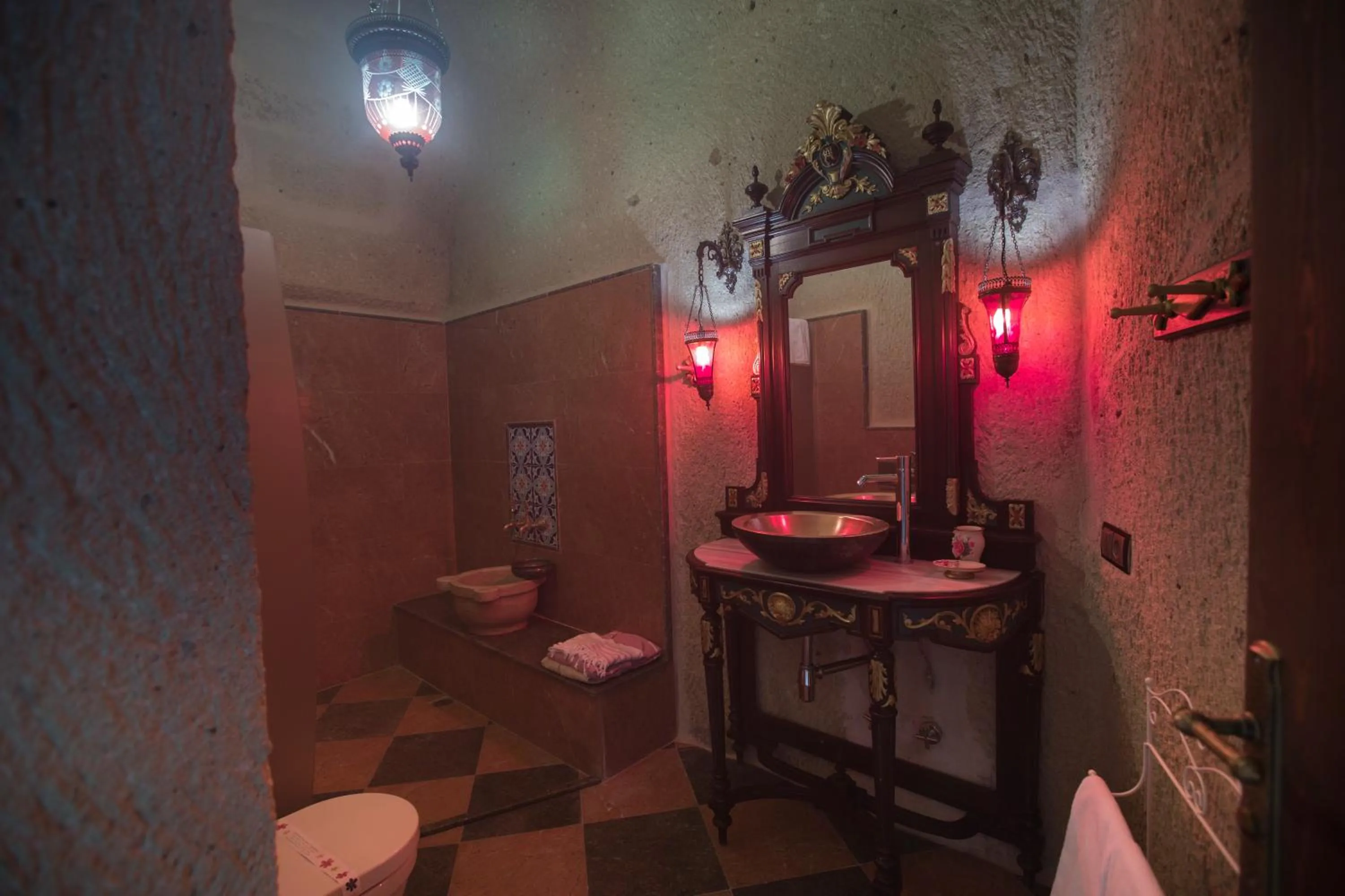 Bathroom in Elika Cave Suites & Spa