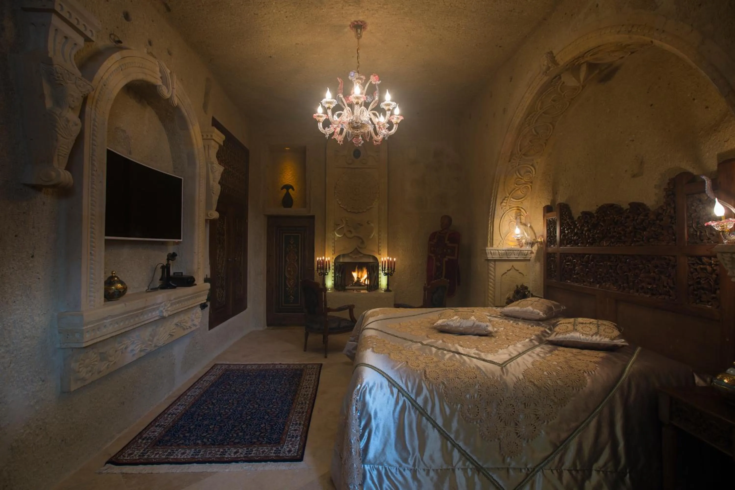 Bed in Elika Cave Suites & Spa