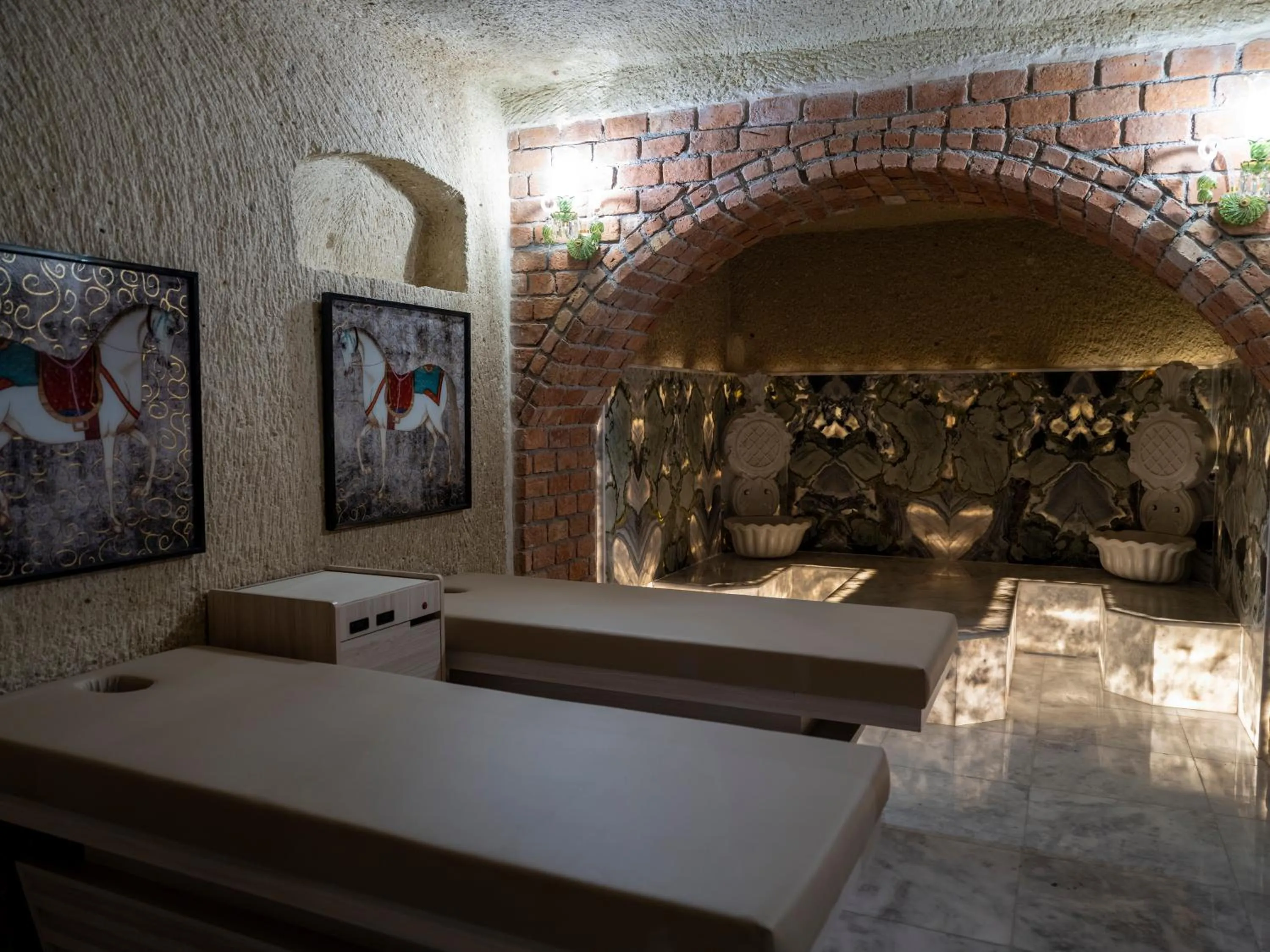 Public Bath in Elika Cave Suites & Spa