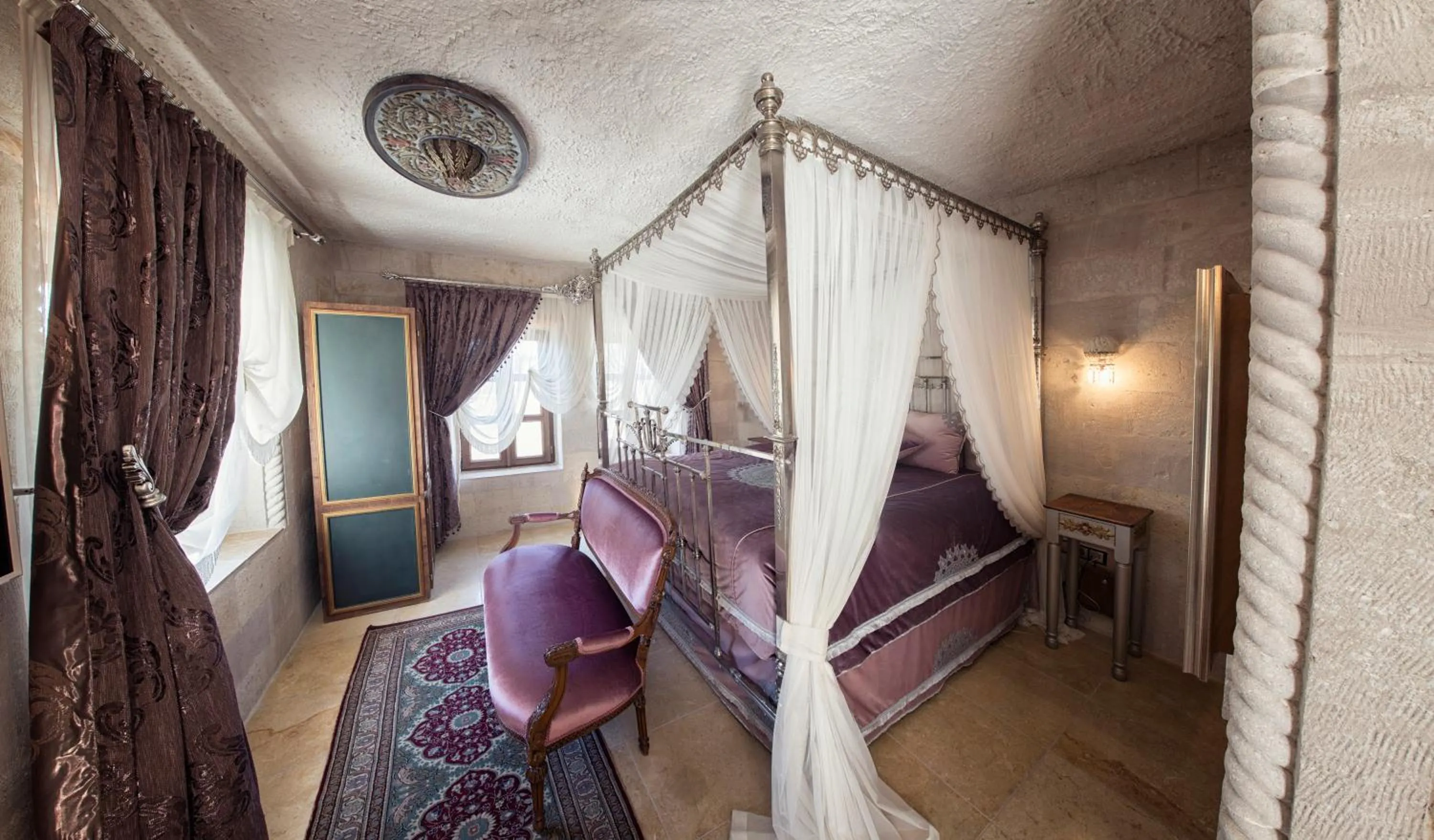 Massage in Elika Cave Suites & Spa