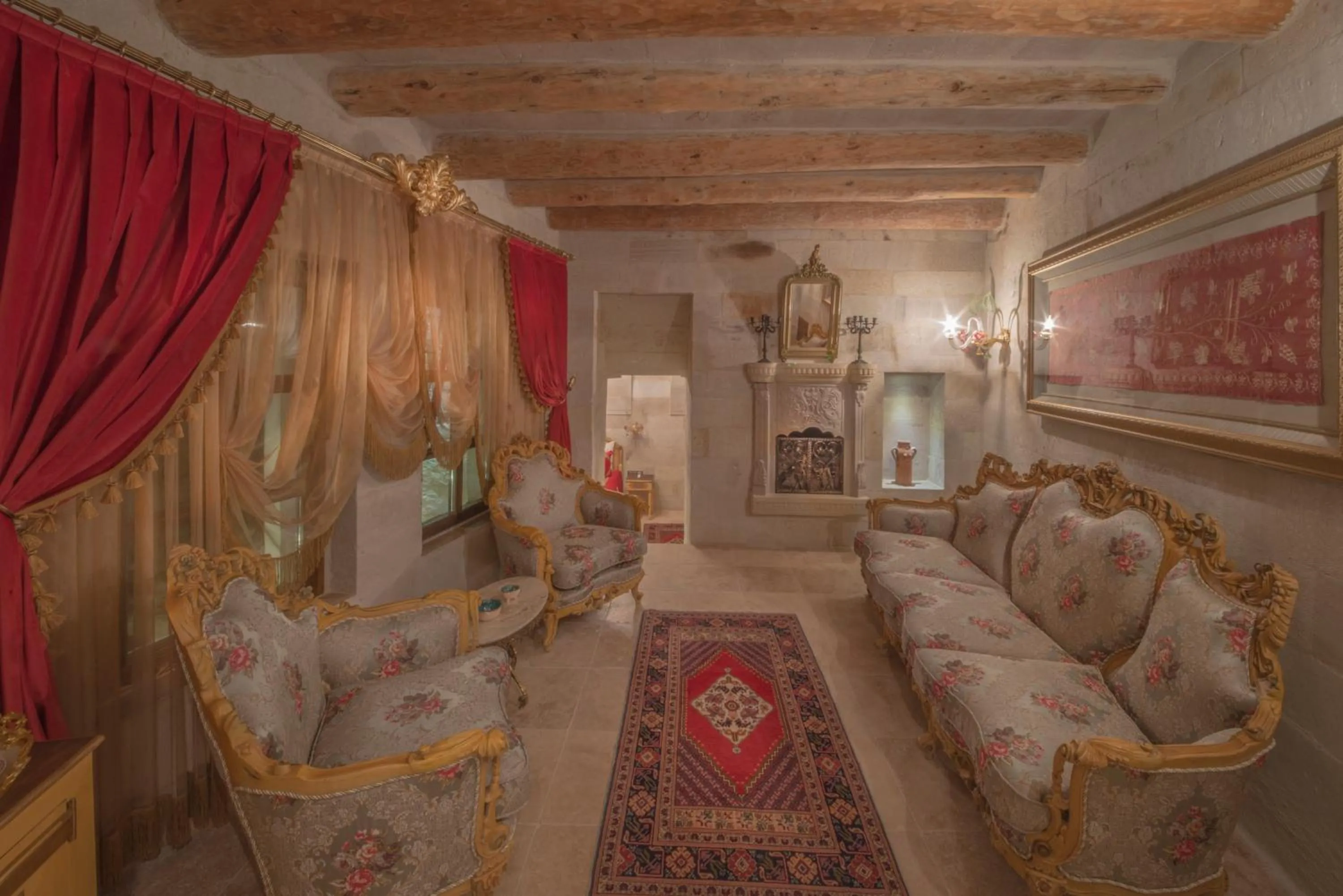 Photo of the whole room in Elika Cave Suites & Spa