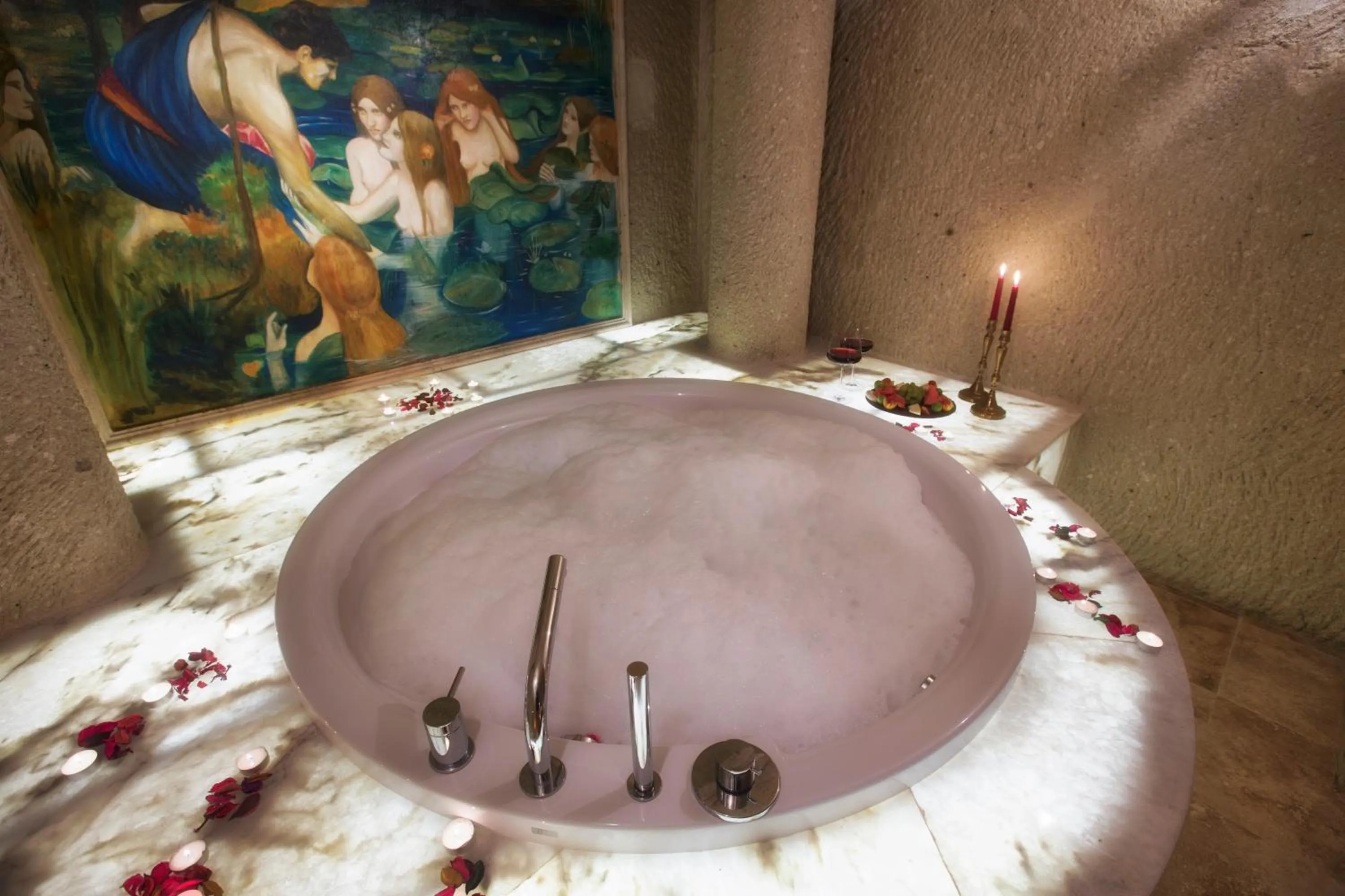 Bathroom in Elika Cave Suites & Spa