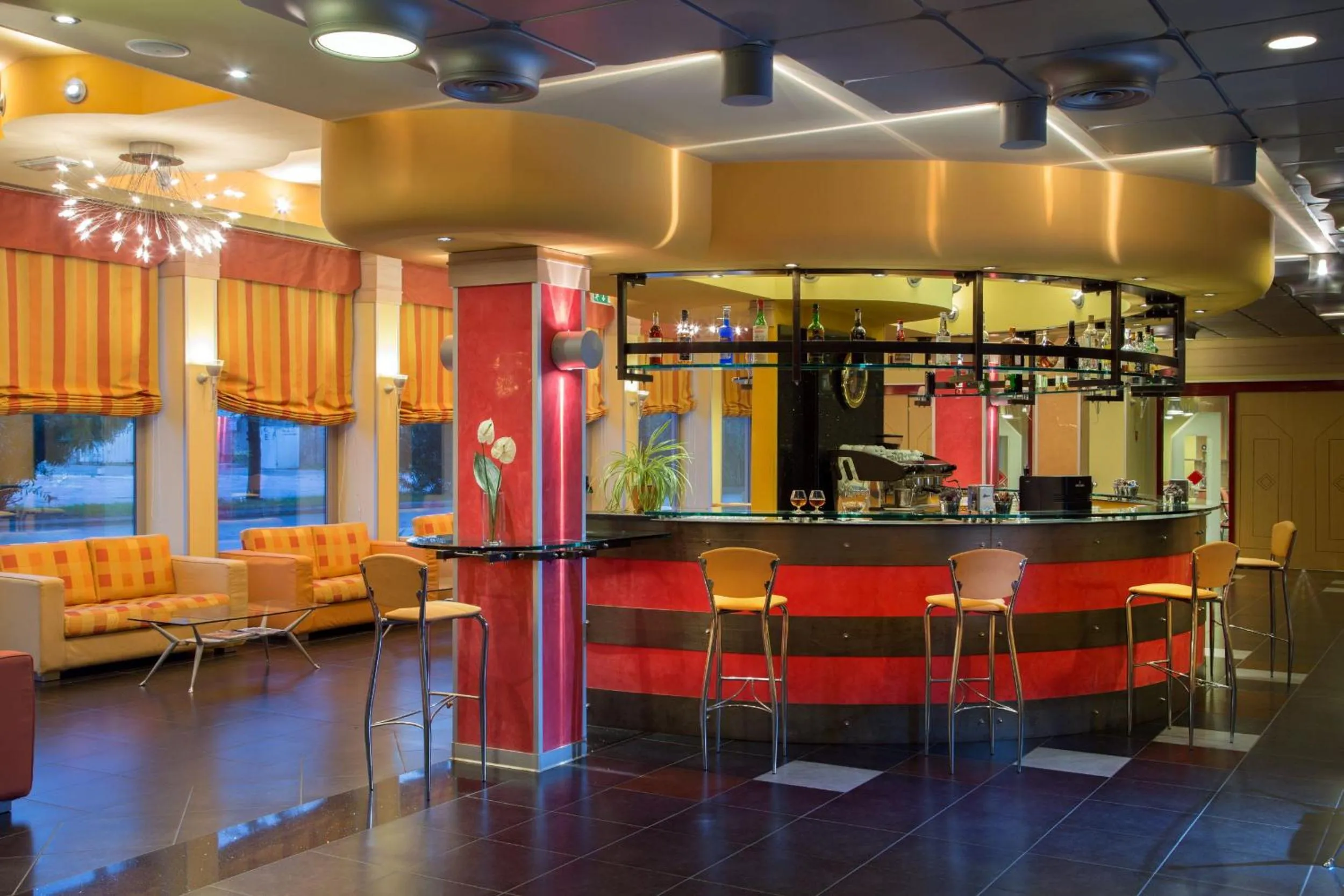 Lounge or bar in Hotel Mediterraneo