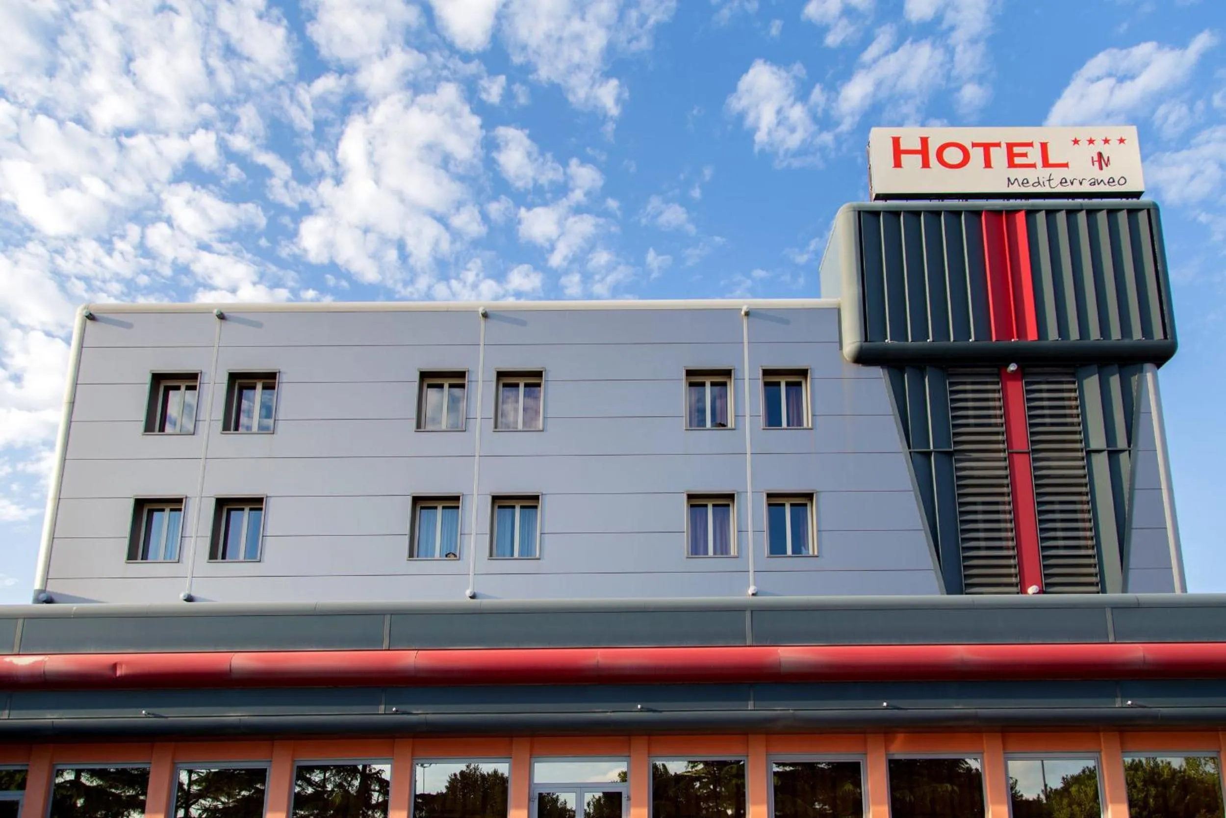 Facade/entrance in Hotel Mediterraneo