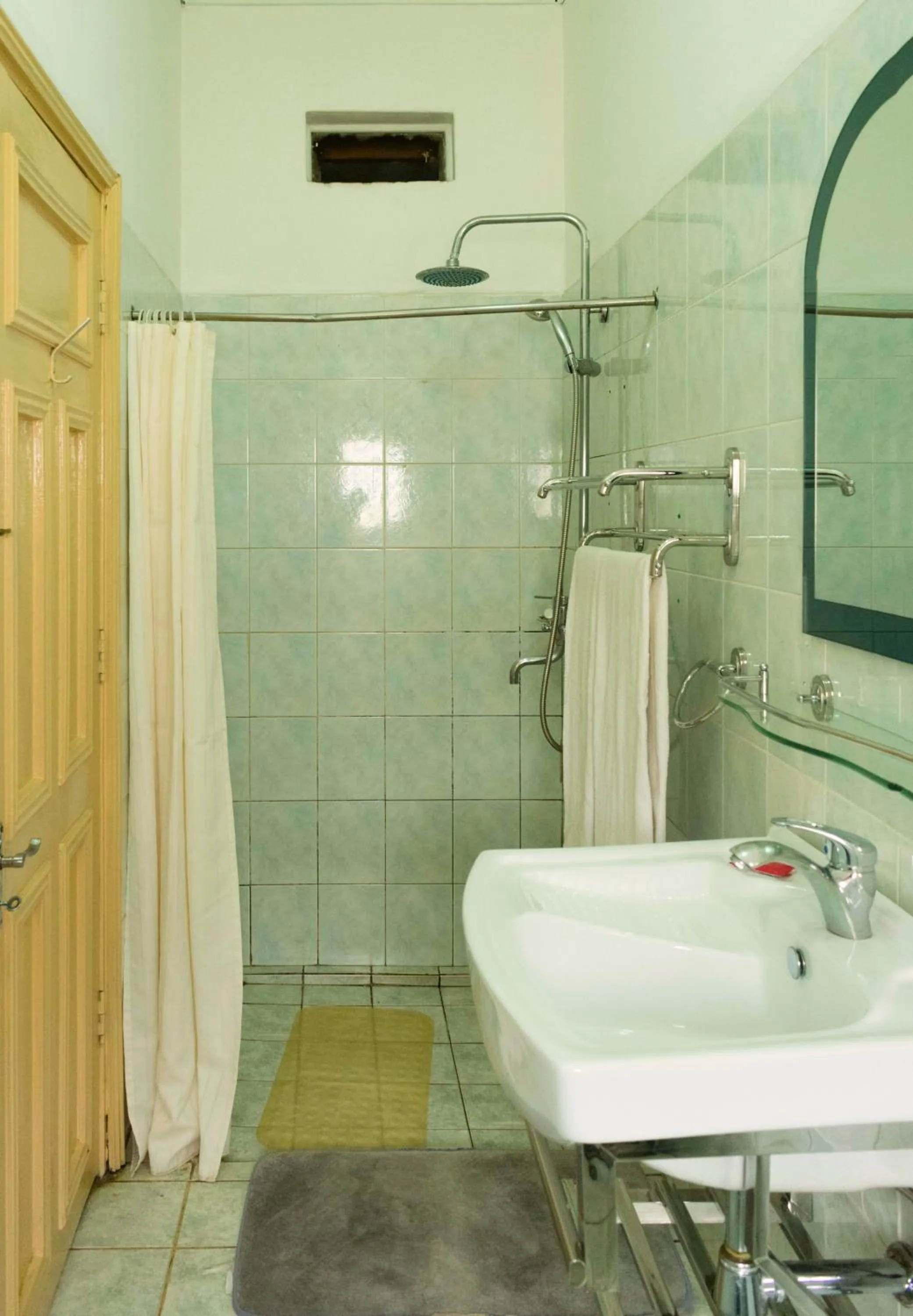 Bathroom in Agip Motel Mbarara