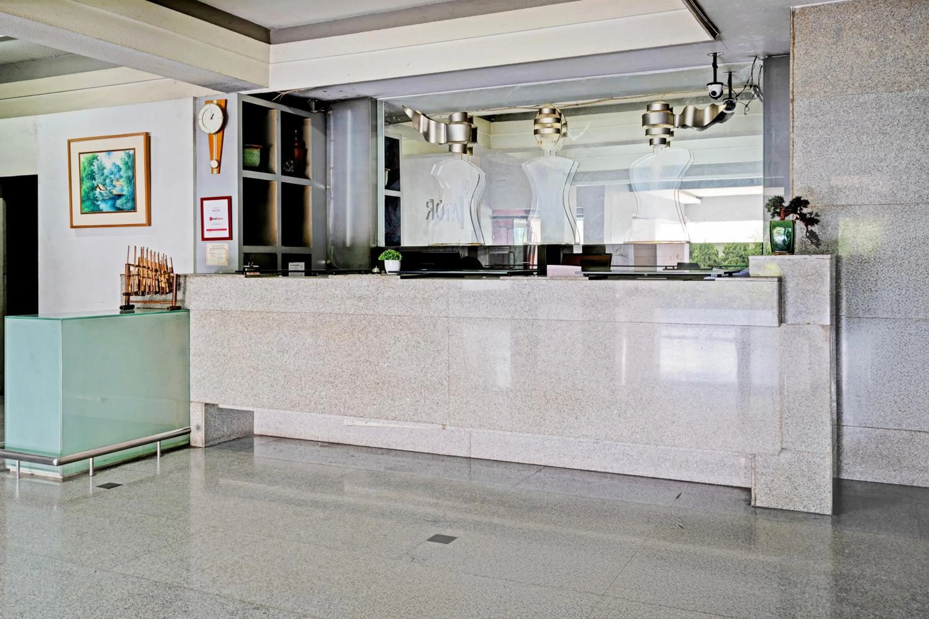 Lobby or reception in Collection O Lembang Near Dusun Bambu Formerly Hotel Bilique