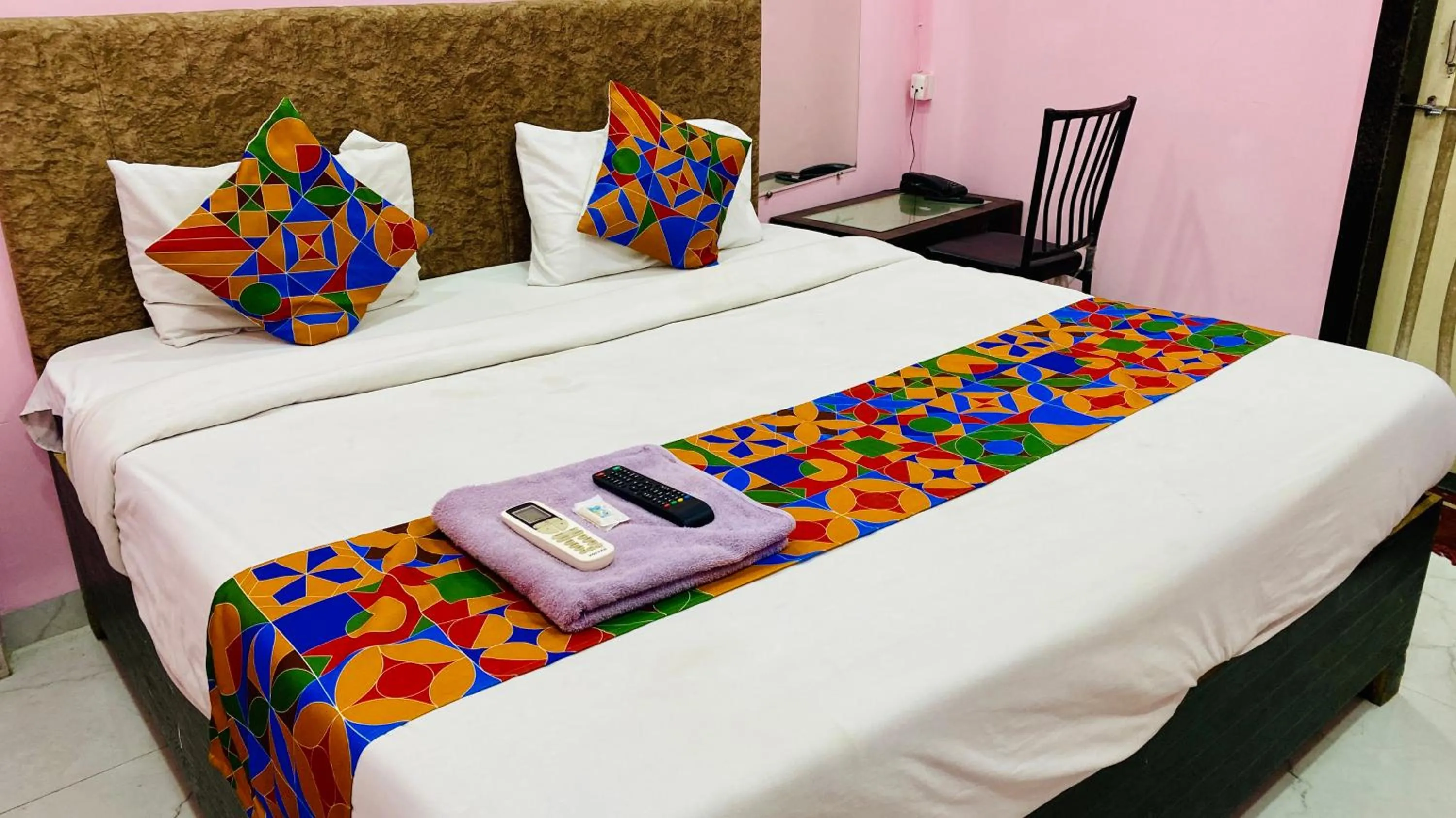 Bed in Hotel Dev Shree