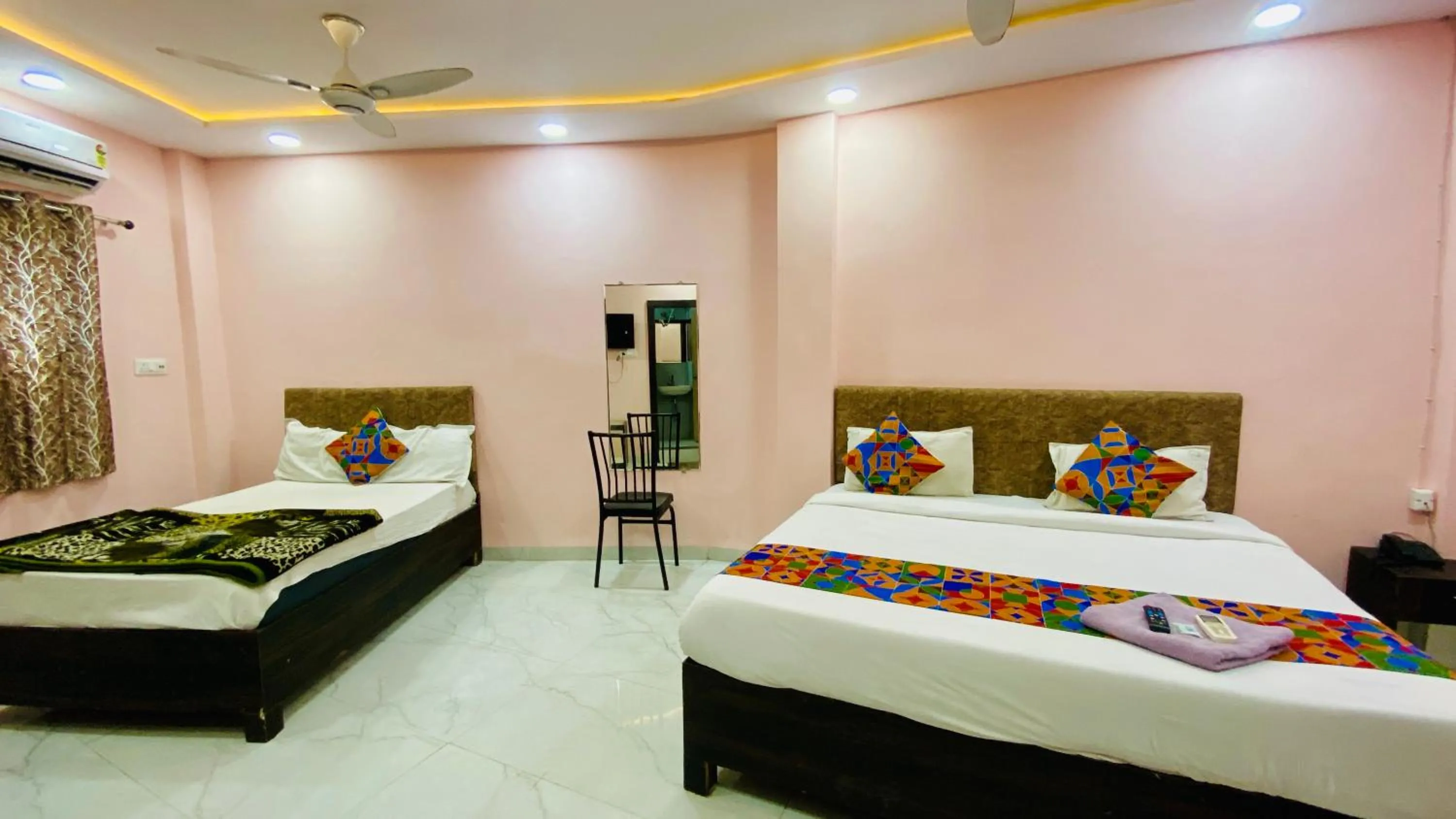 Bed in Hotel Dev Shree