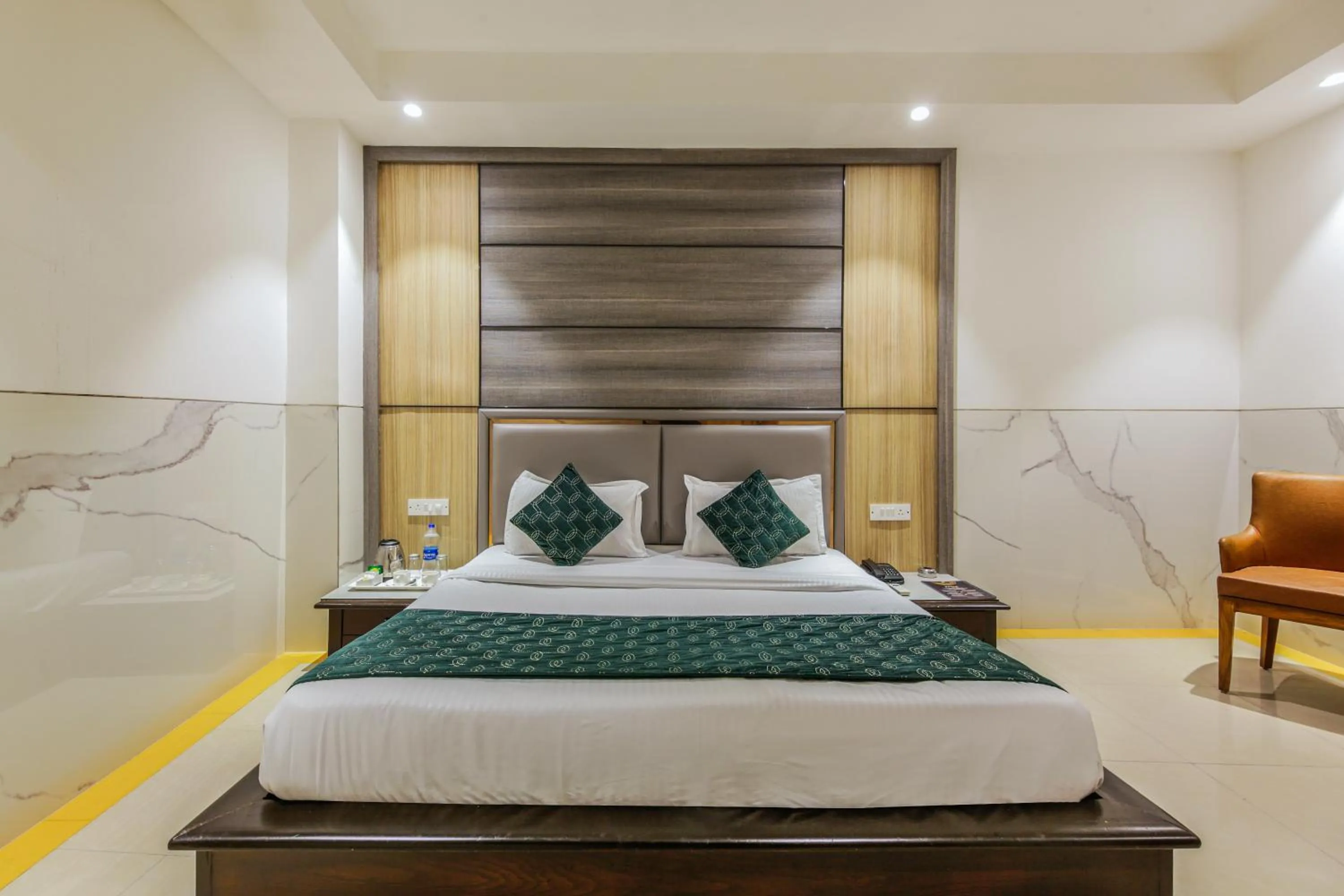 Bed in Hotel DELHI 37 by STAR GROUP