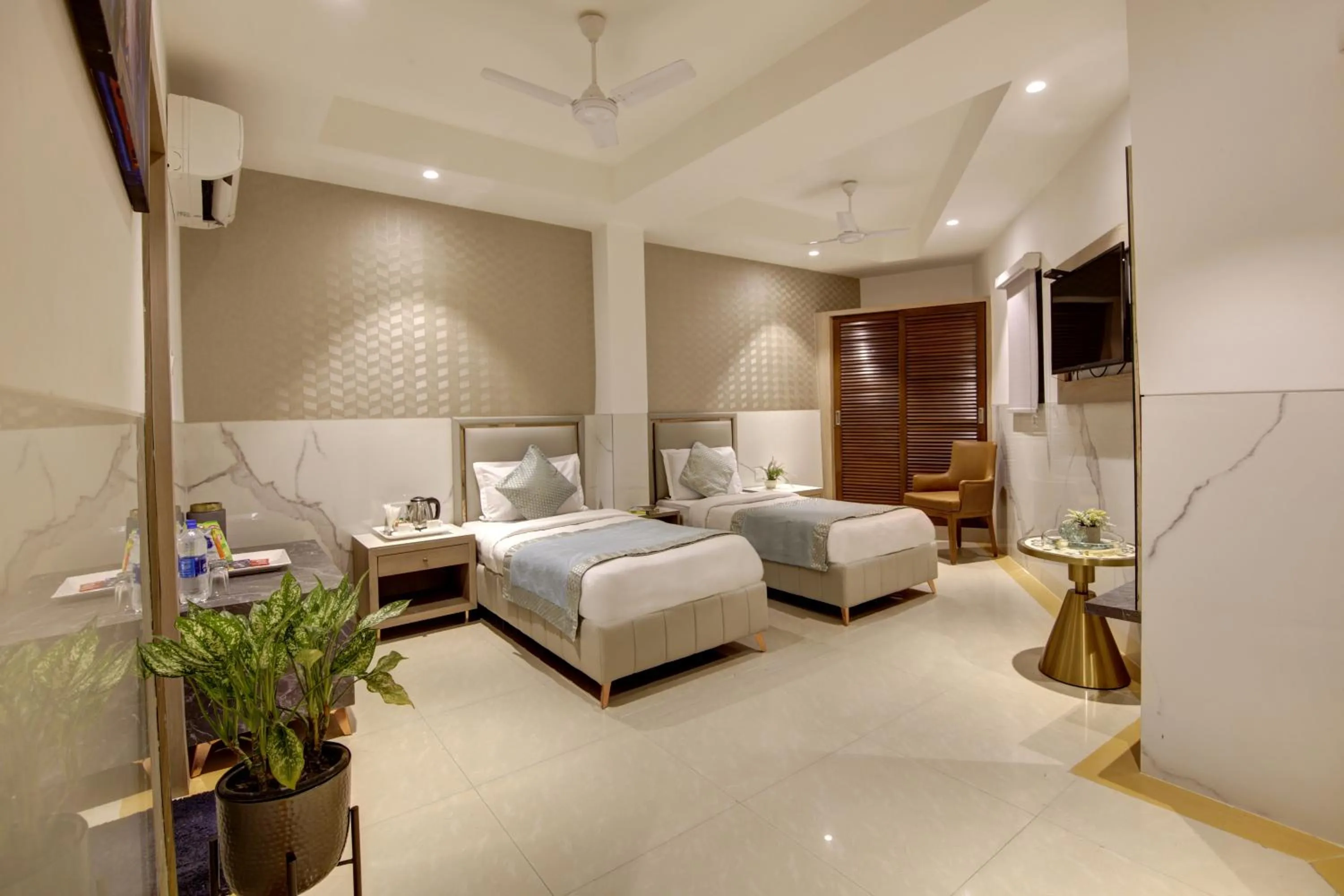 Bedroom, Bed in Hotel DELHI 37 by STAR GROUP