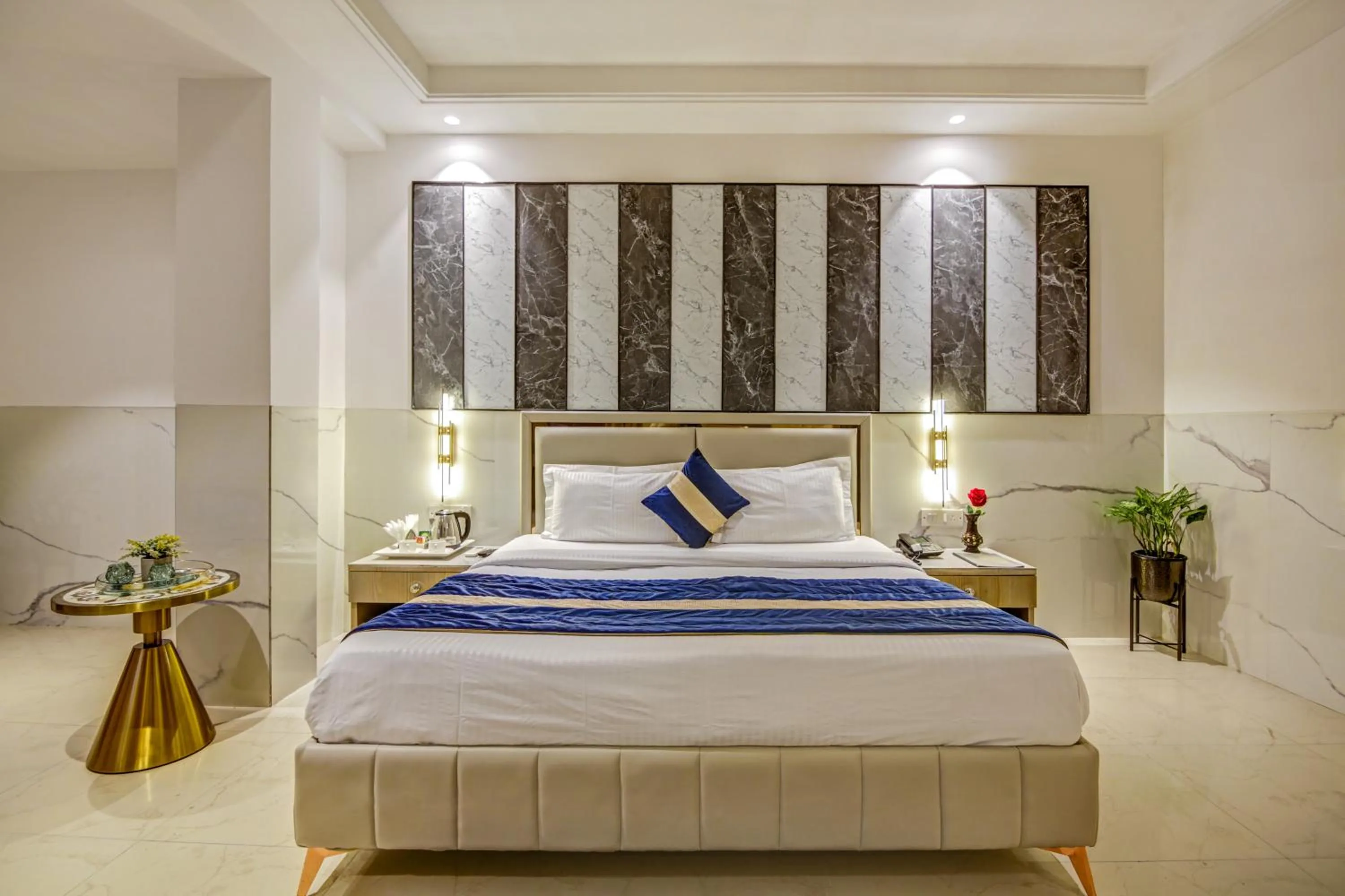 Bed in Hotel DELHI 37 by STAR GROUP