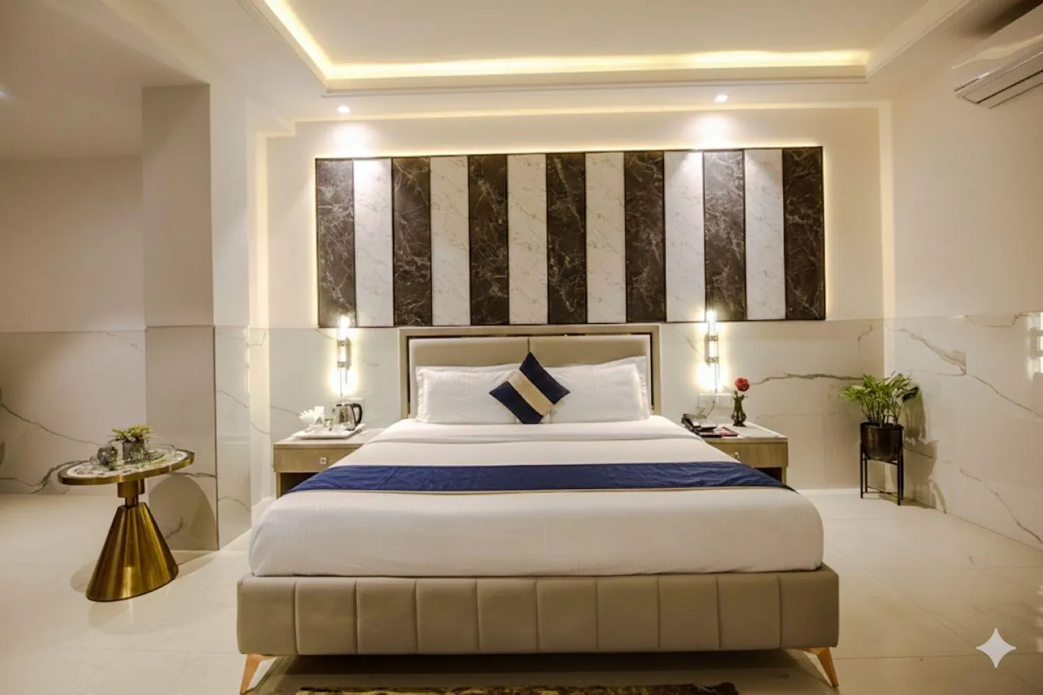 Bedroom, Bed in Hotel DELHI 37 by STAR GROUP