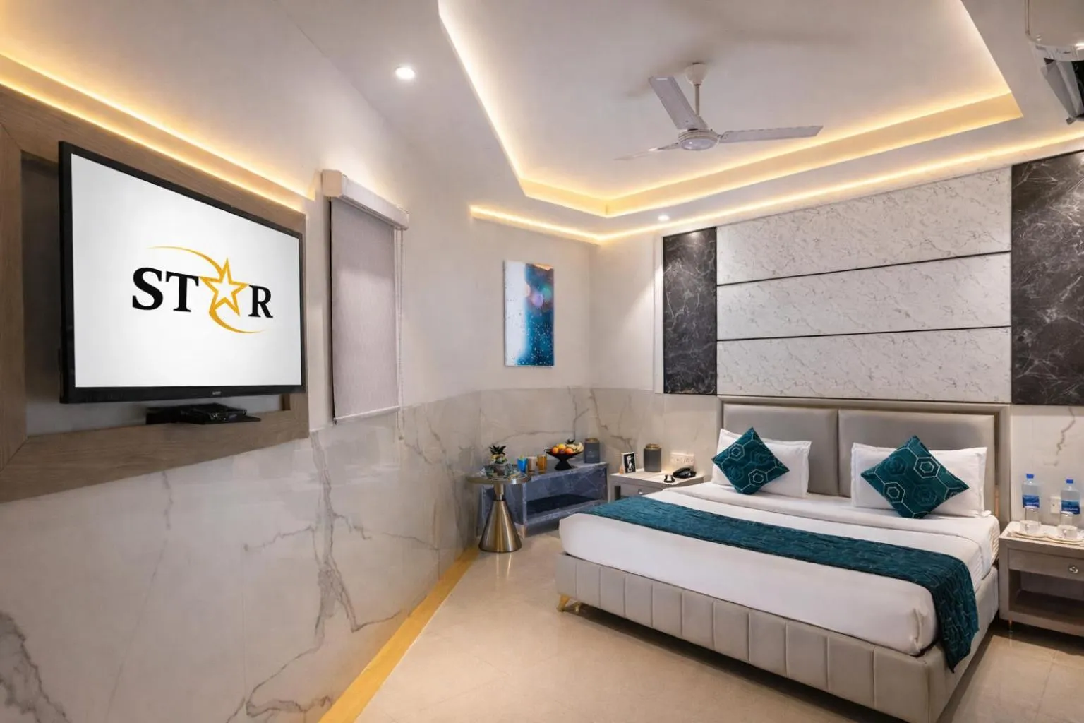 Bedroom, Bed in Hotel DELHI 37 by STAR GROUP