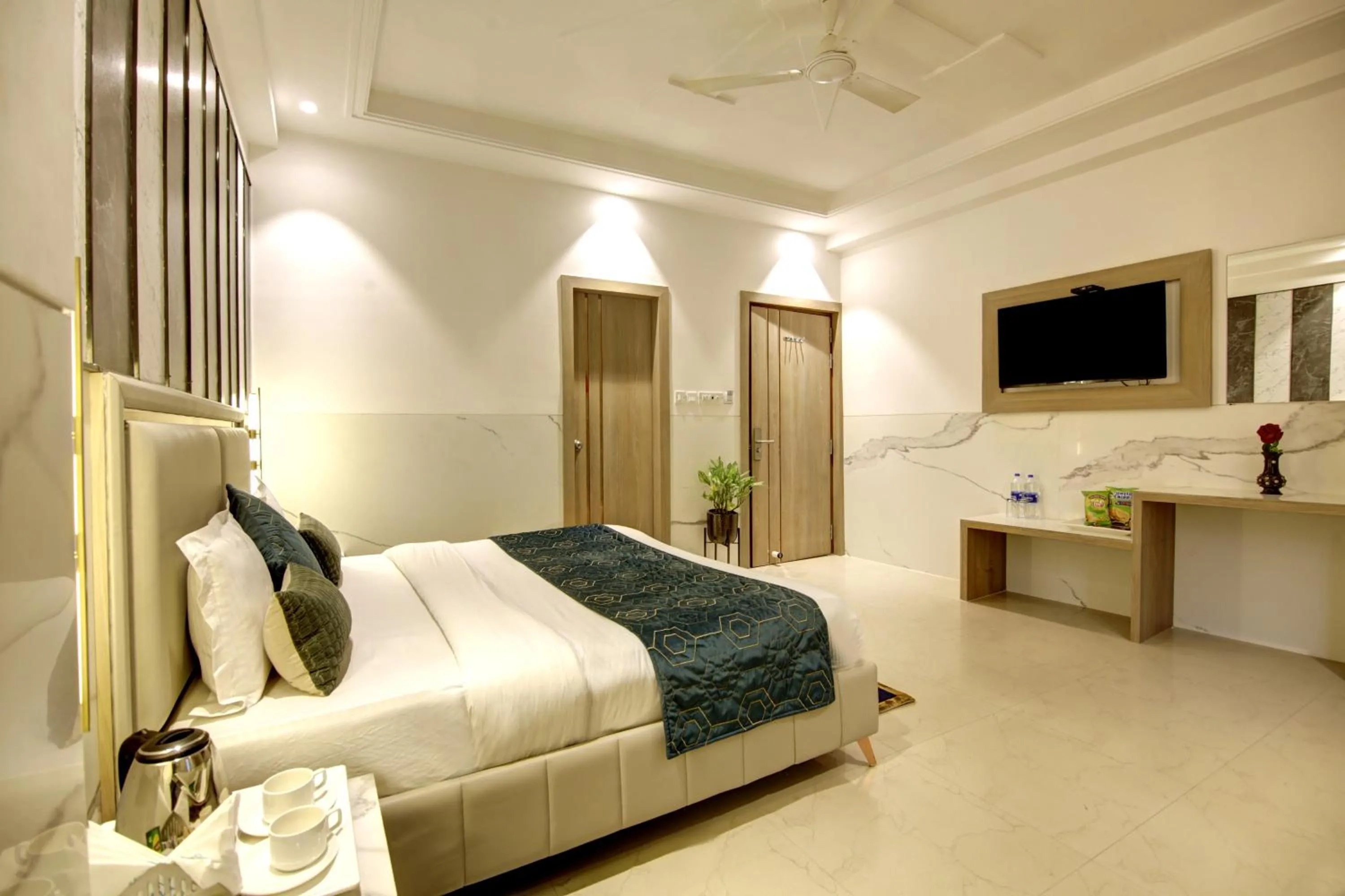 Bedroom, Bed in Hotel DELHI 37 by STAR GROUP