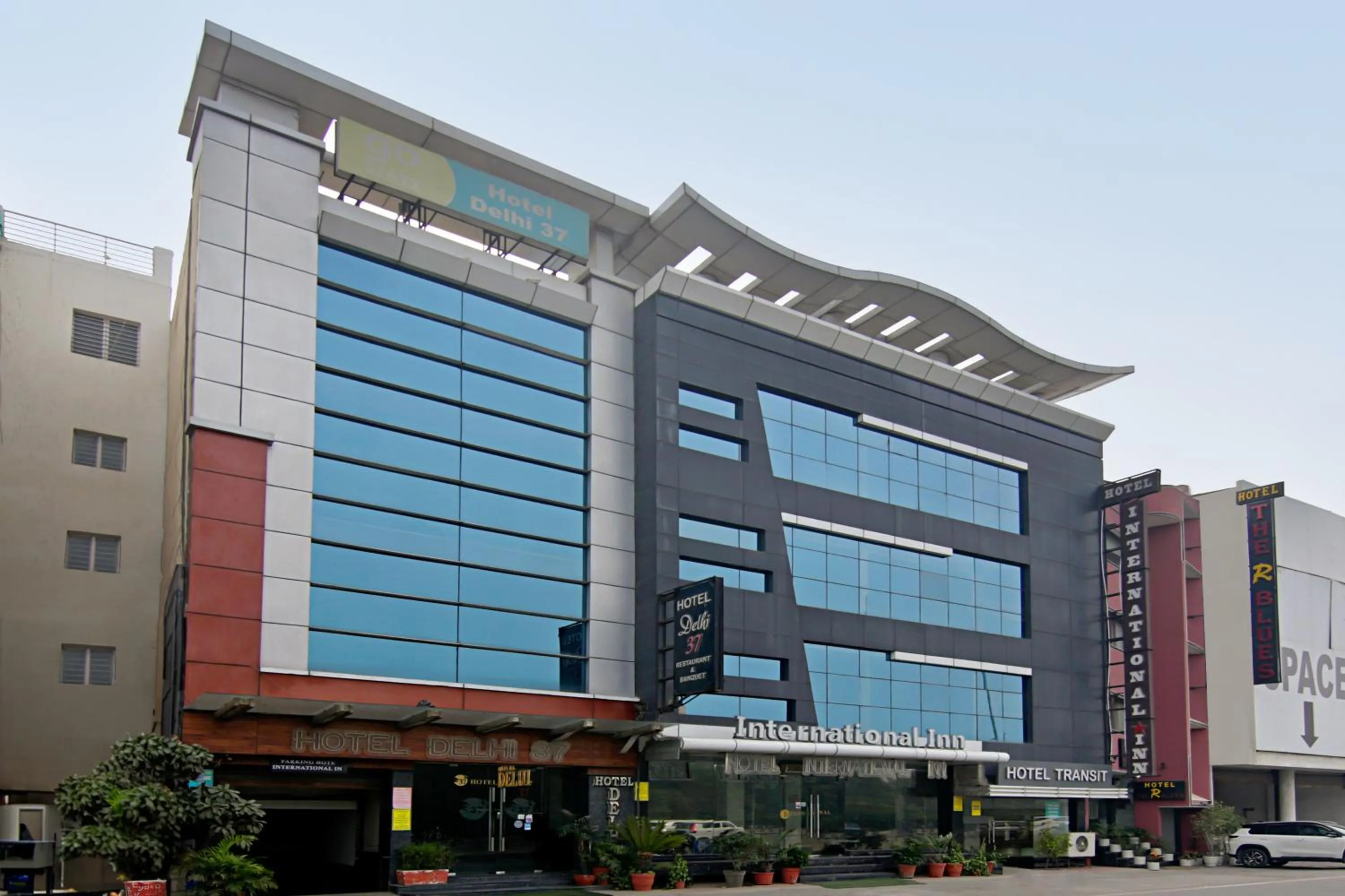 Property building in Hotel DELHI 37 by STAR GROUP