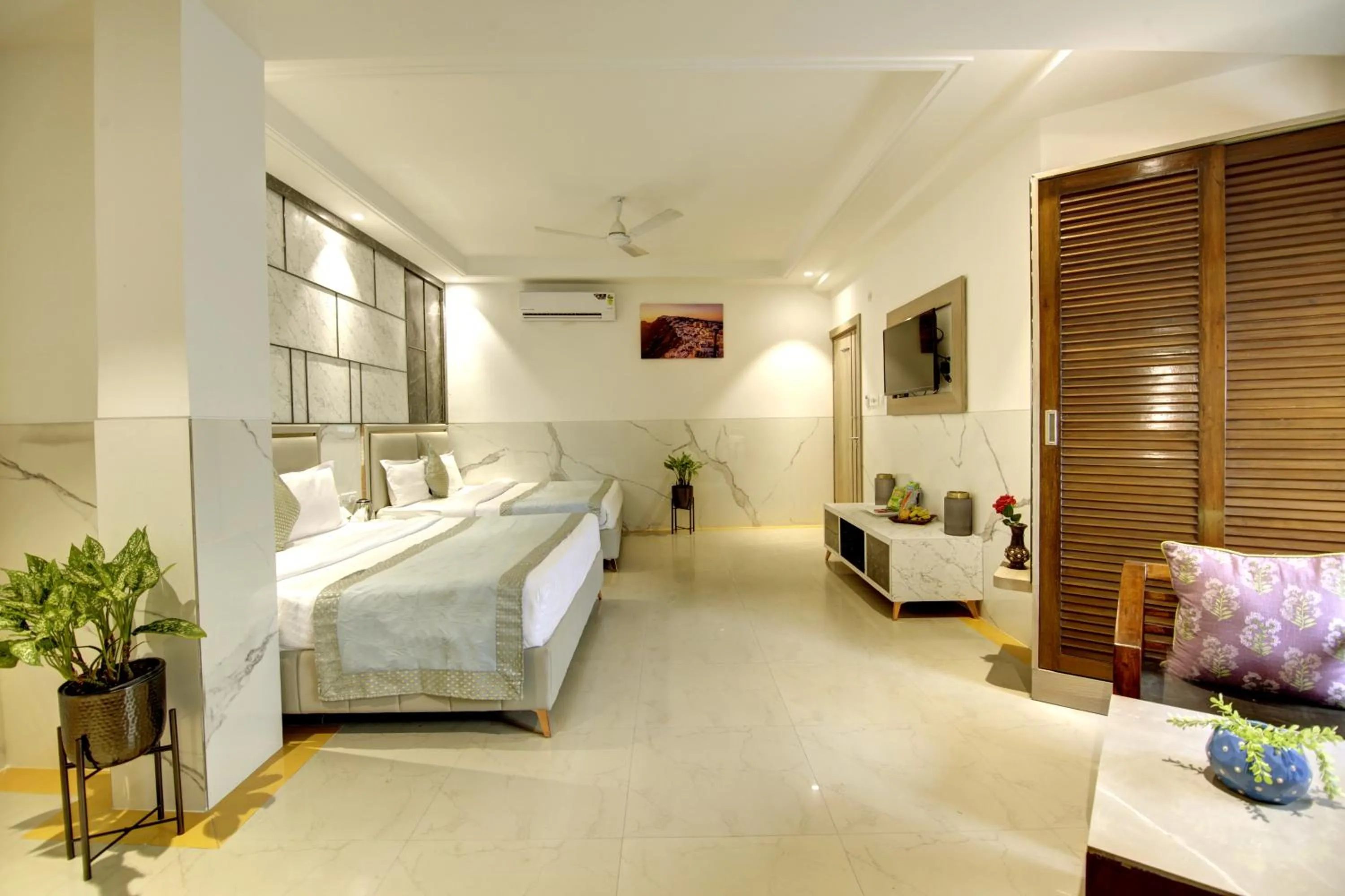 Photo of the whole room, Bed in Hotel DELHI 37 by STAR GROUP