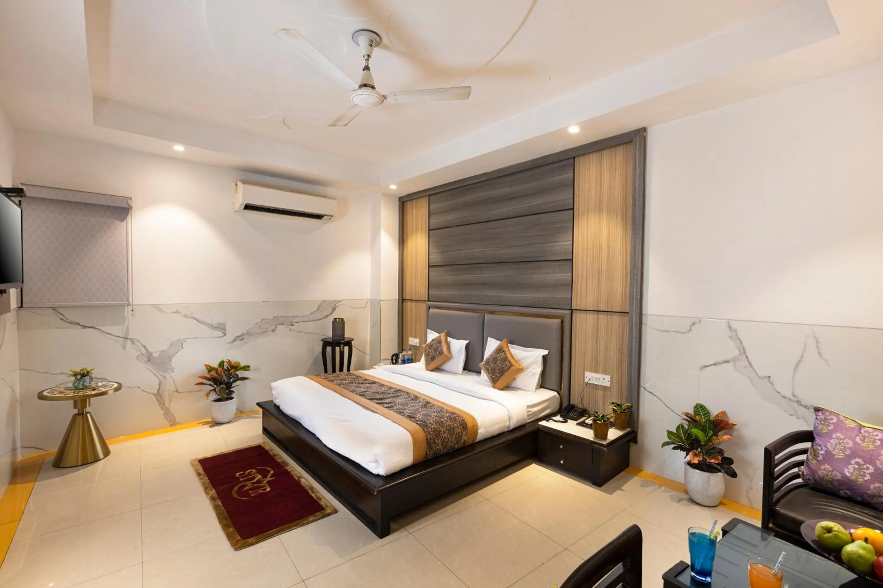 Bed in Hotel DELHI 37 by STAR GROUP
