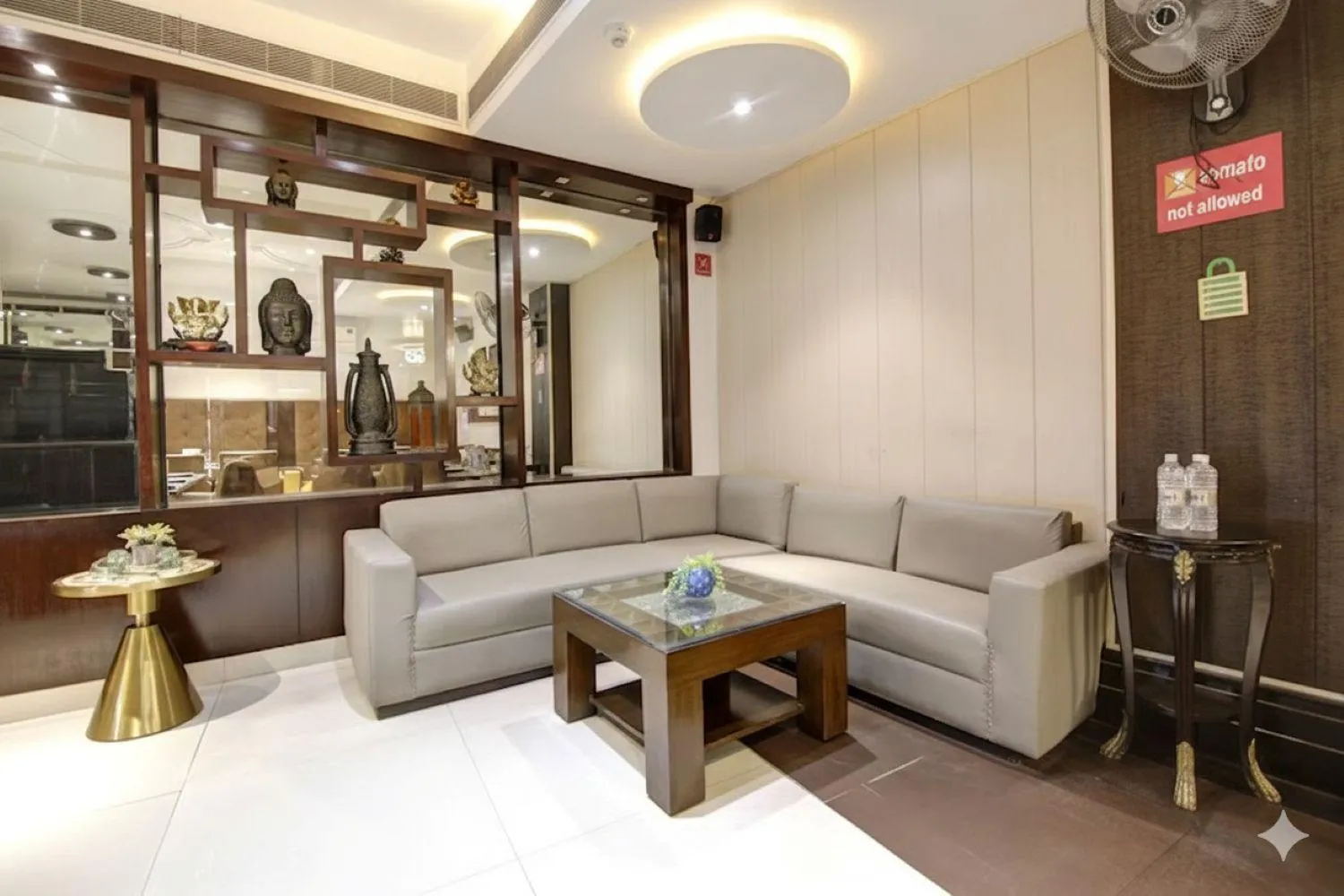 Lobby or reception in Hotel DELHI 37 by STAR GROUP