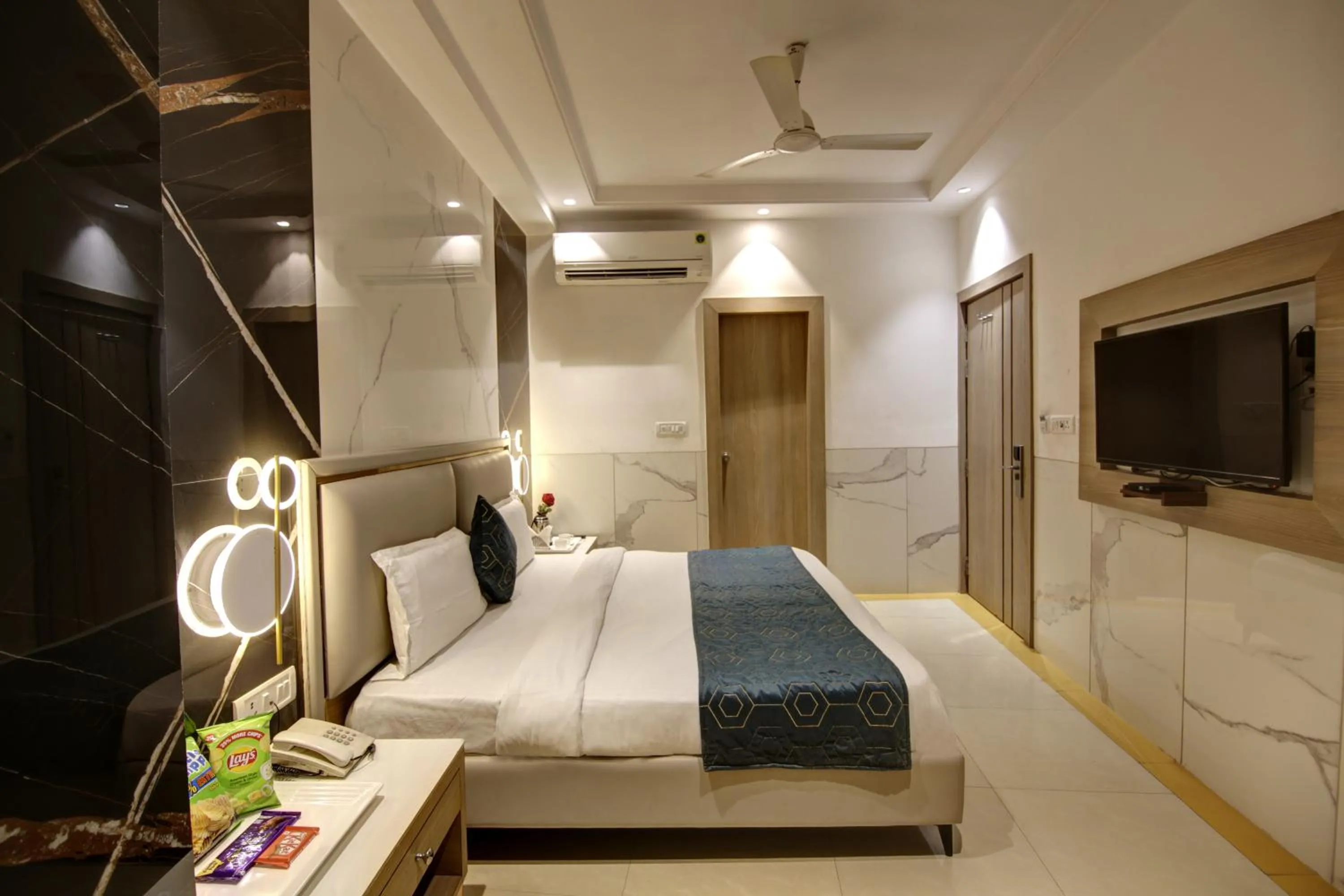 Bed in Hotel DELHI 37 by STAR GROUP