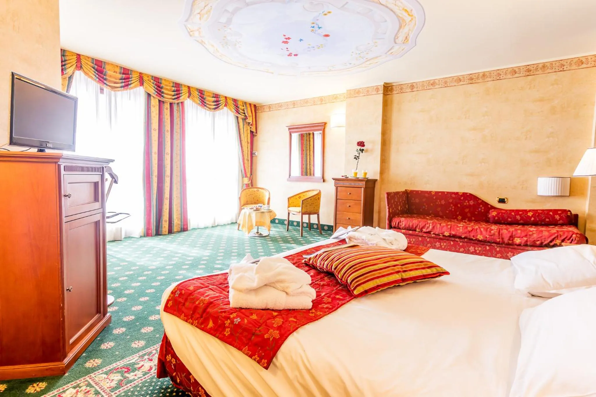 Bed in Hotel Cristallo