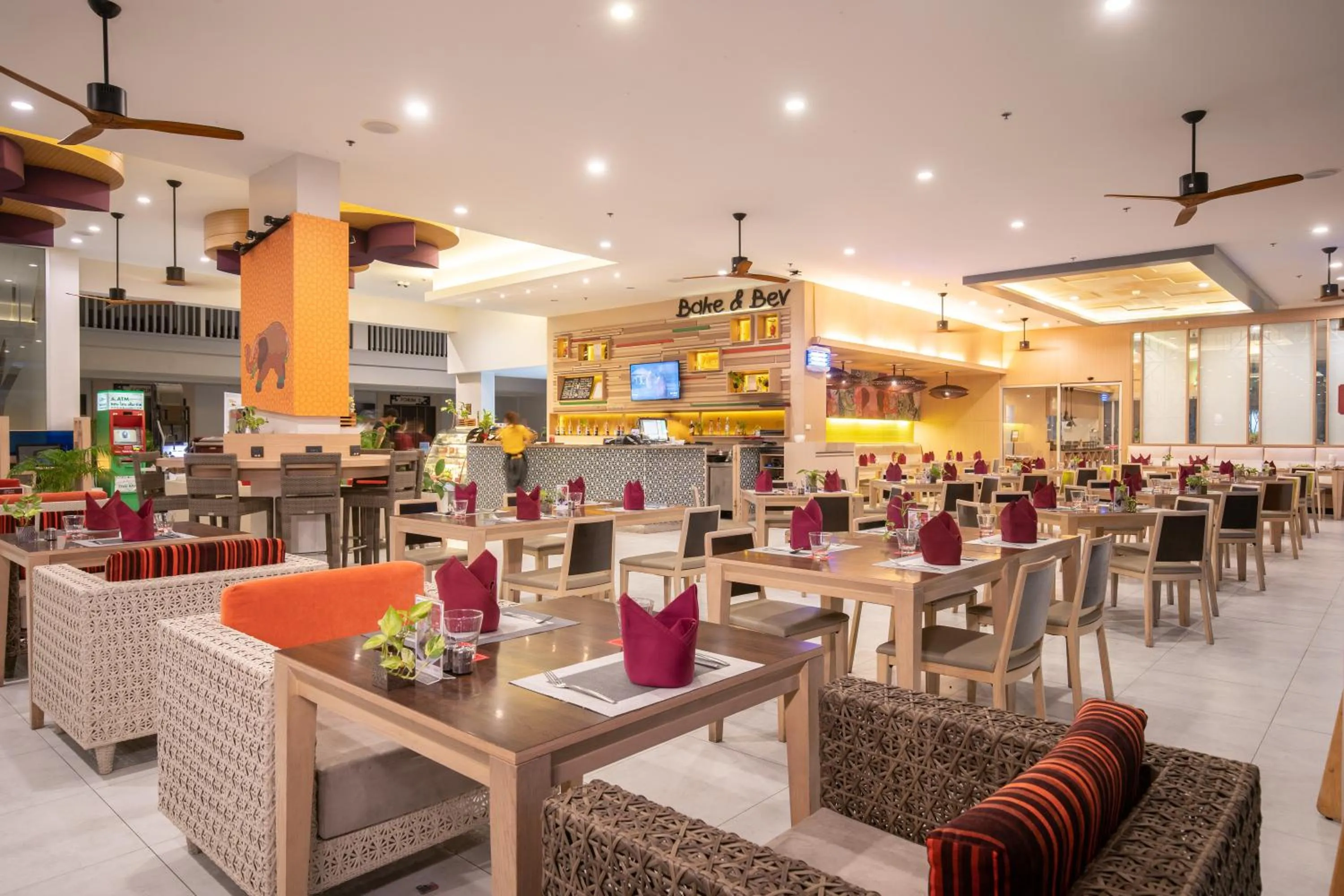 Restaurant/places to eat in Ramada by Wyndham Phuket Deevana