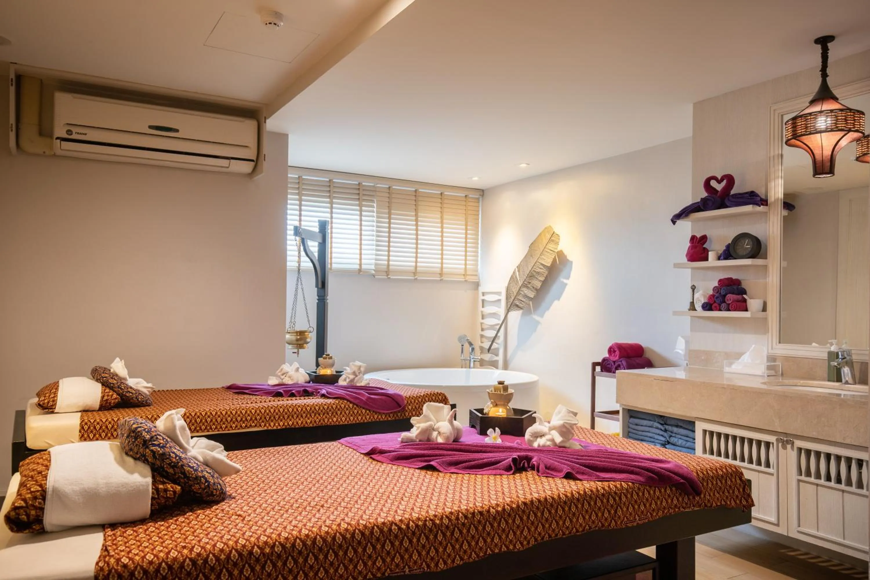Spa and wellness centre/facilities, Bed in Ramada by Wyndham Phuket Deevana