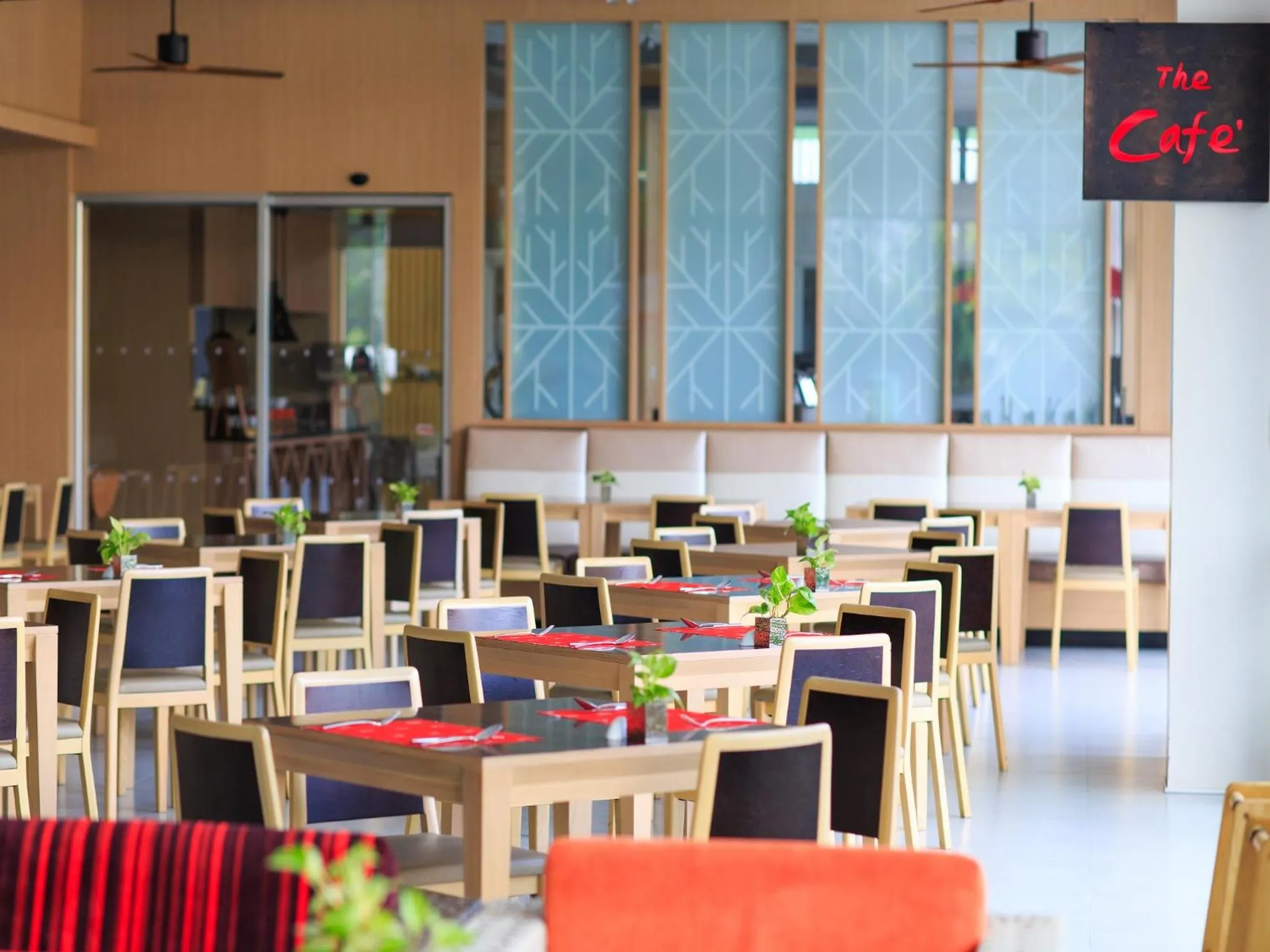 Restaurant/places to eat in Ramada by Wyndham Phuket Deevana