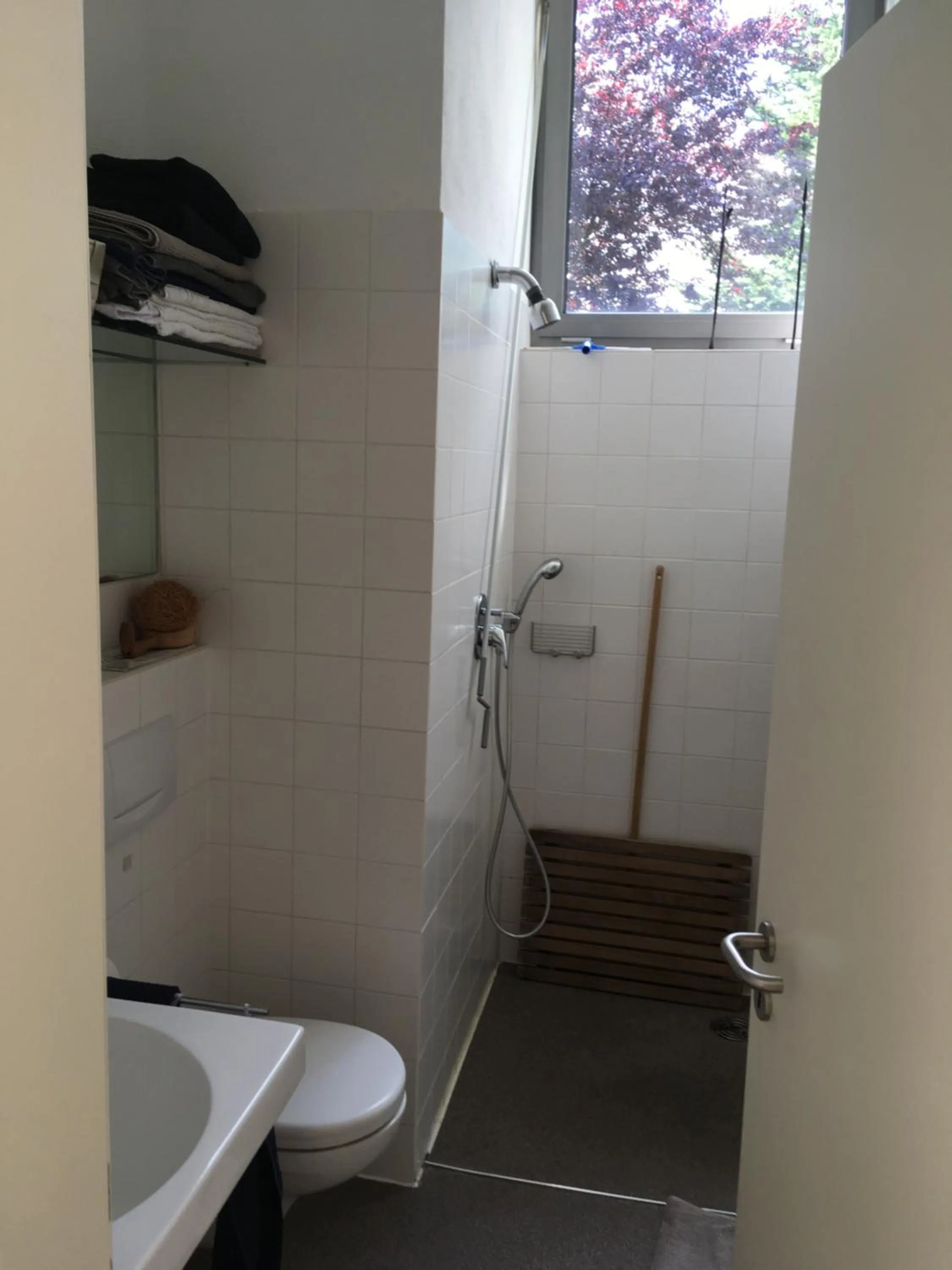 Bathroom in Room Art Lovers