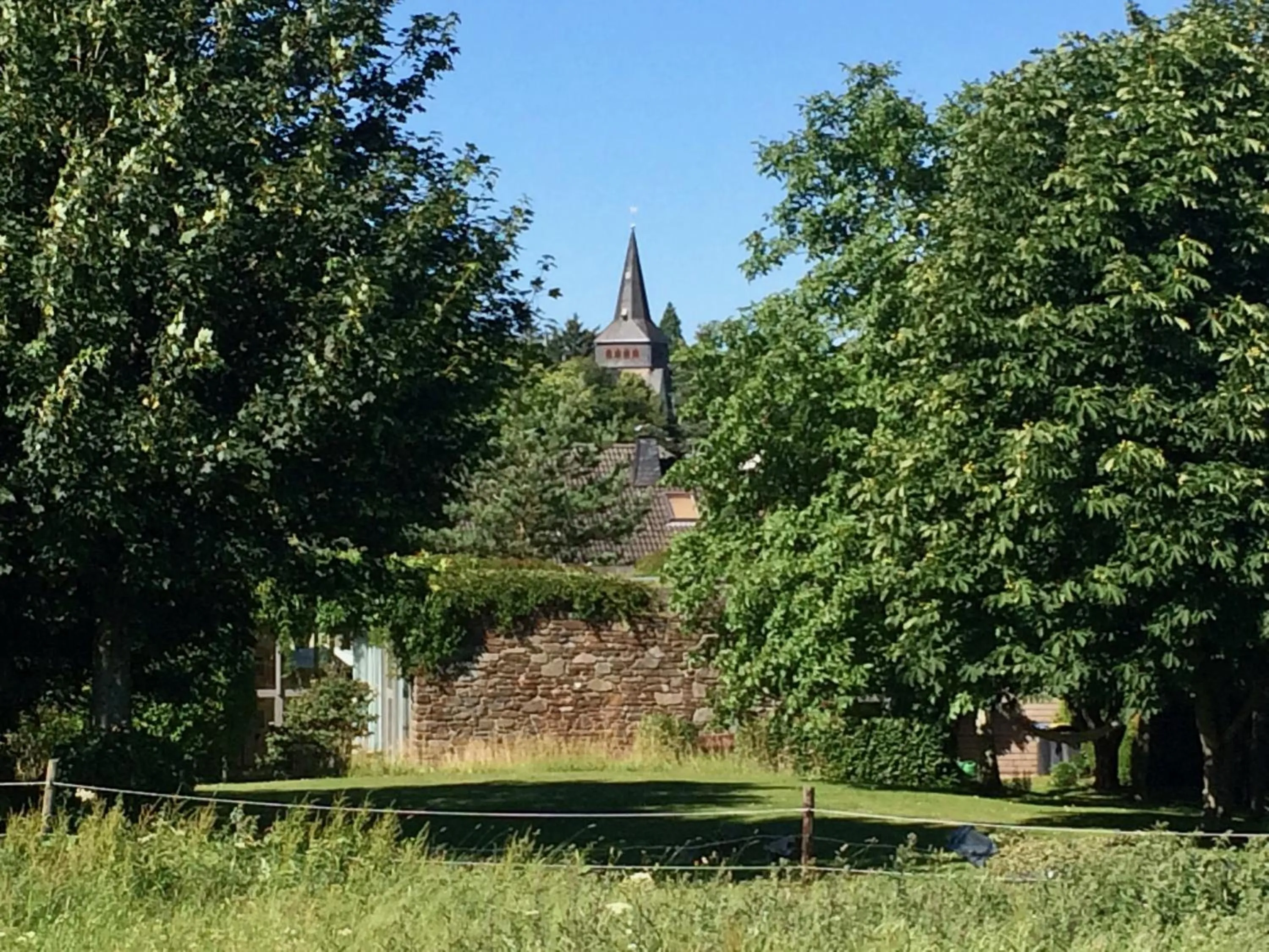 Property building in Room Art Lovers