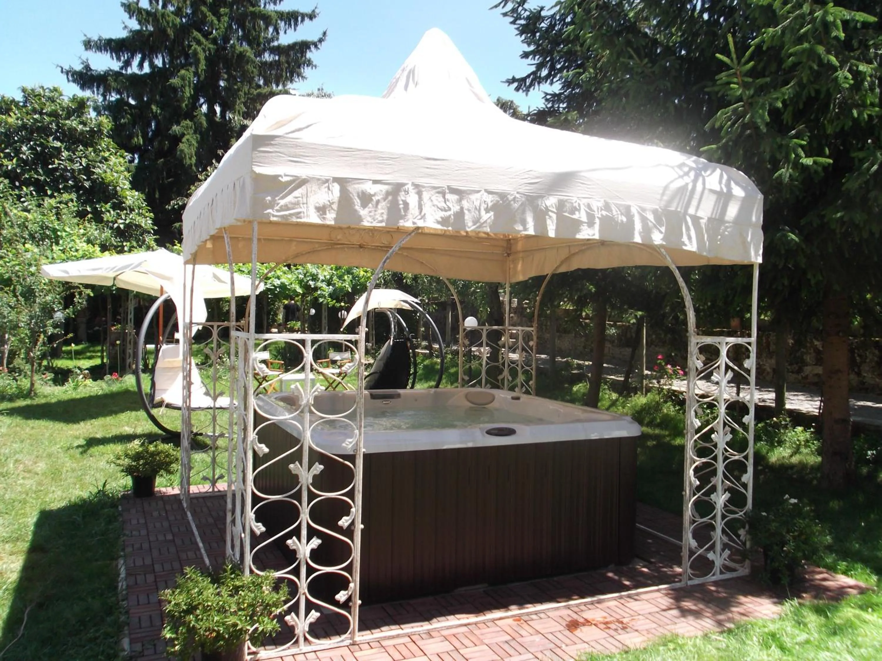 Hot Tub in Residenza Dei Ricci