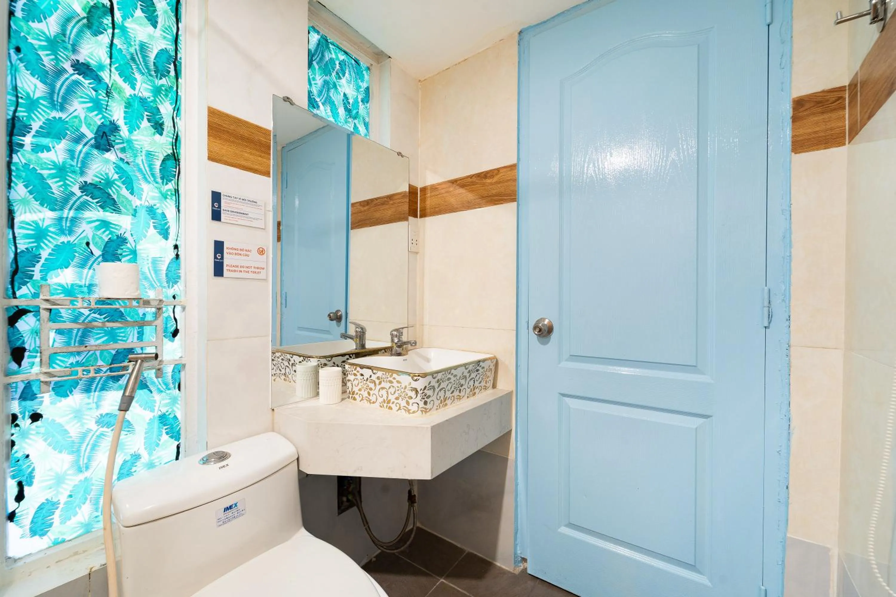 Bathroom in Collection O Joy Inn - Near T3 Terminal