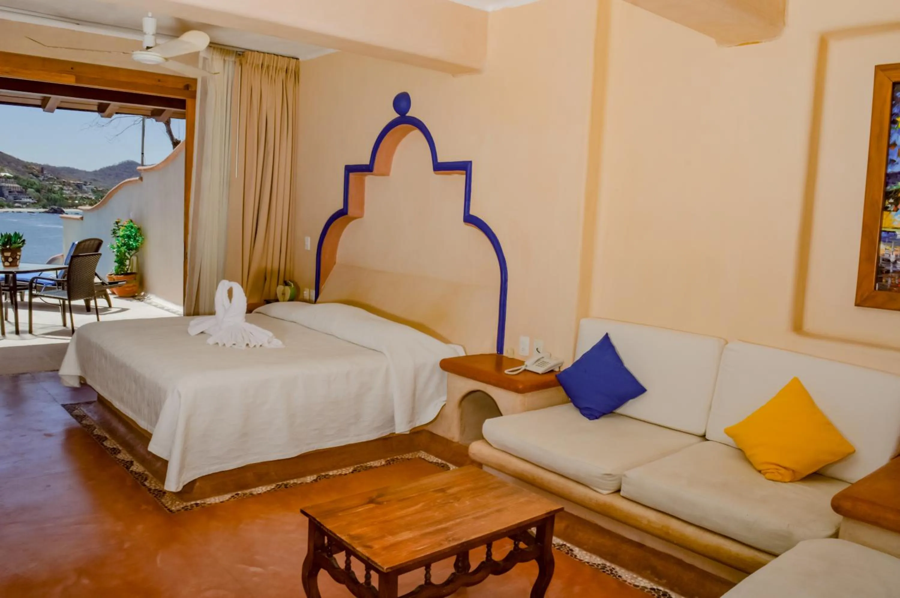 Photo of the whole room, Bed in Villa del Pescador