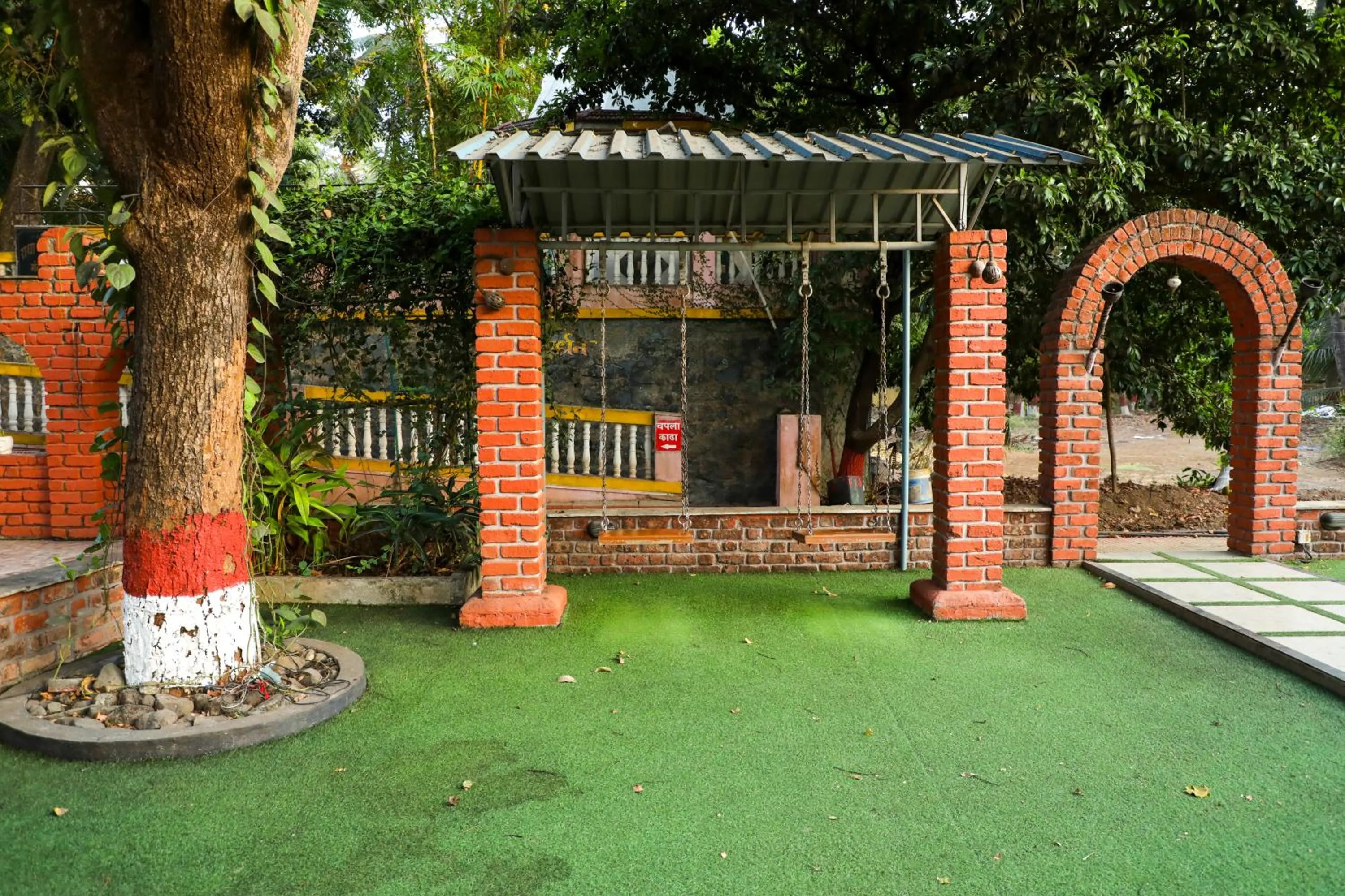 Garden in Jogalekar Cottage Alibaug