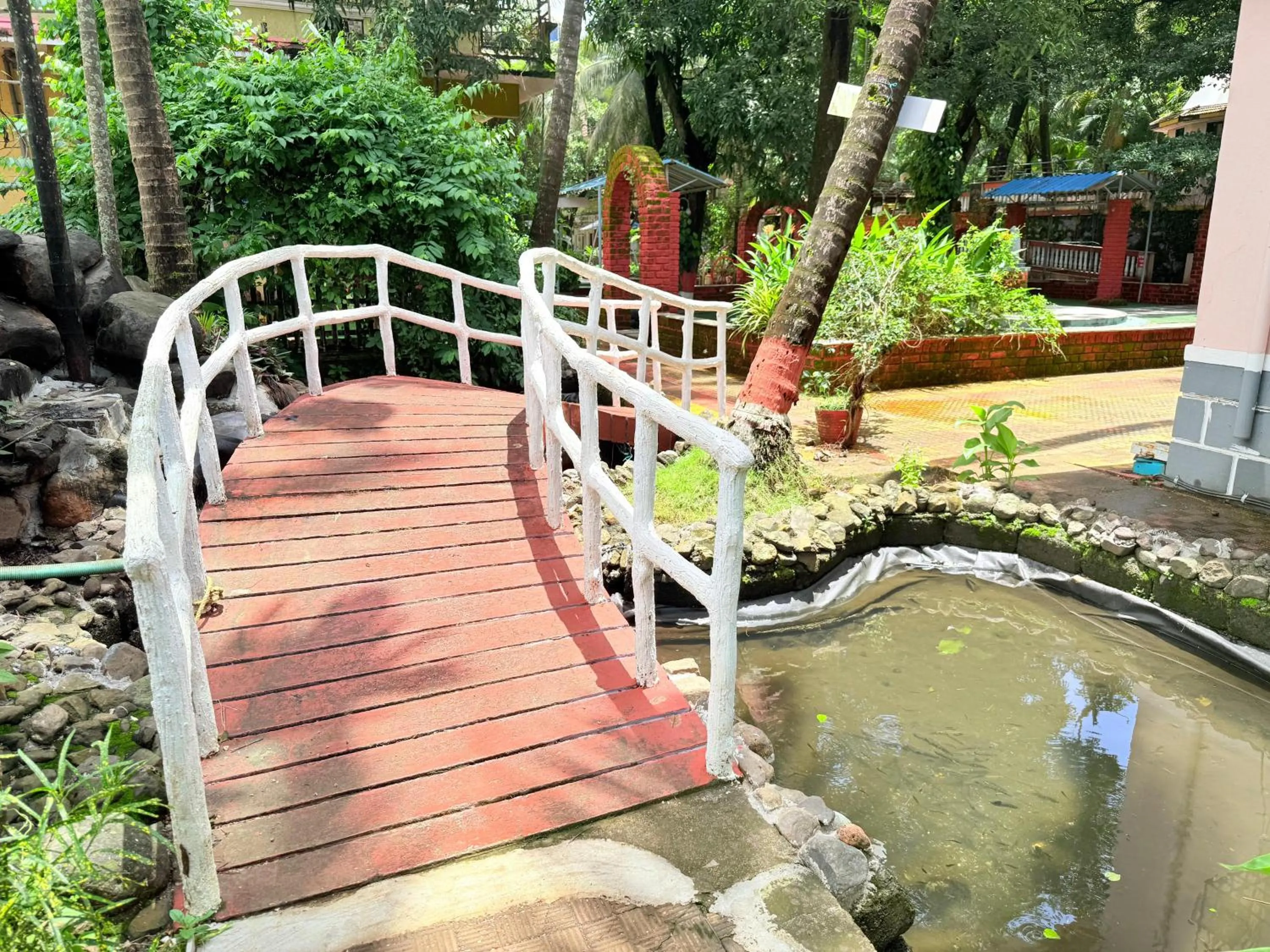 Garden in Jogalekar Cottage Alibaug